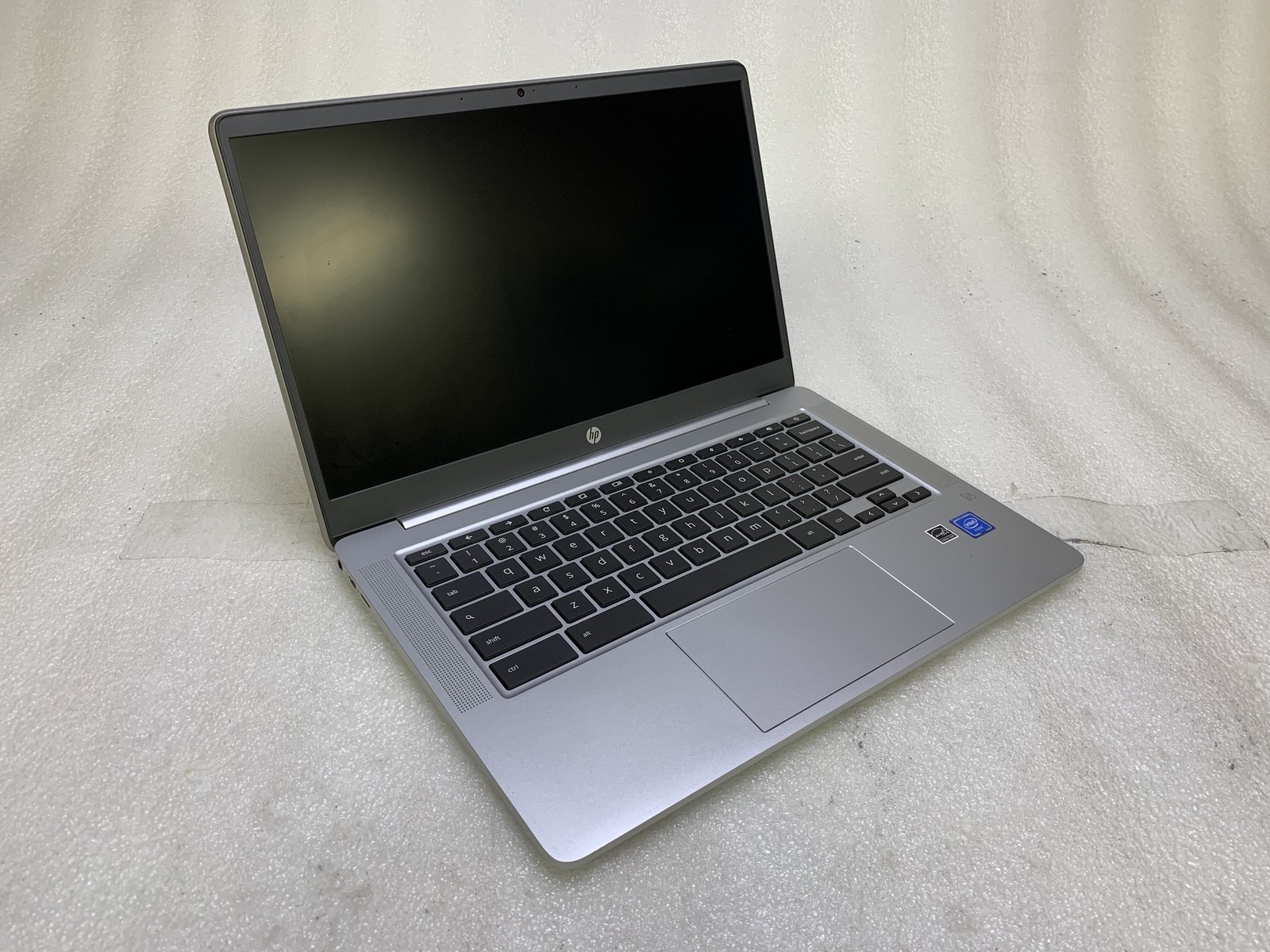 HP 14a-na0023cl 14 inch (64GB, Intel Celeron, 2.60GHz, 4GB of ram)