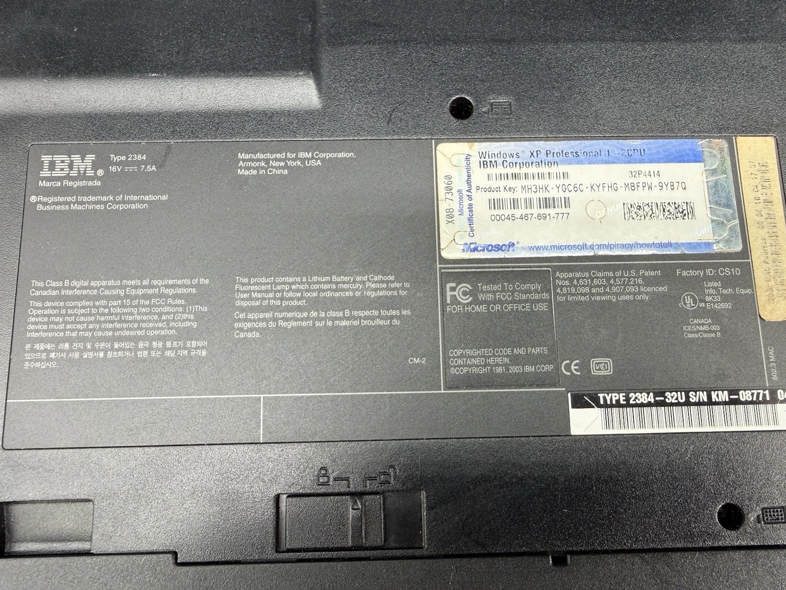 VINTAGE IBM ThinkPad G40 15.1” WinXPpro, 256Mb, 20GB, CD, Charger, Powers On