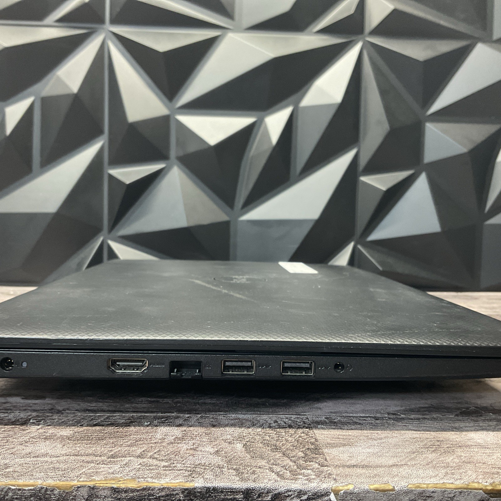 Dell Vostro 3590 / i5 10th Gen / BIOS Unlocked / No RAM / No SSD / P20