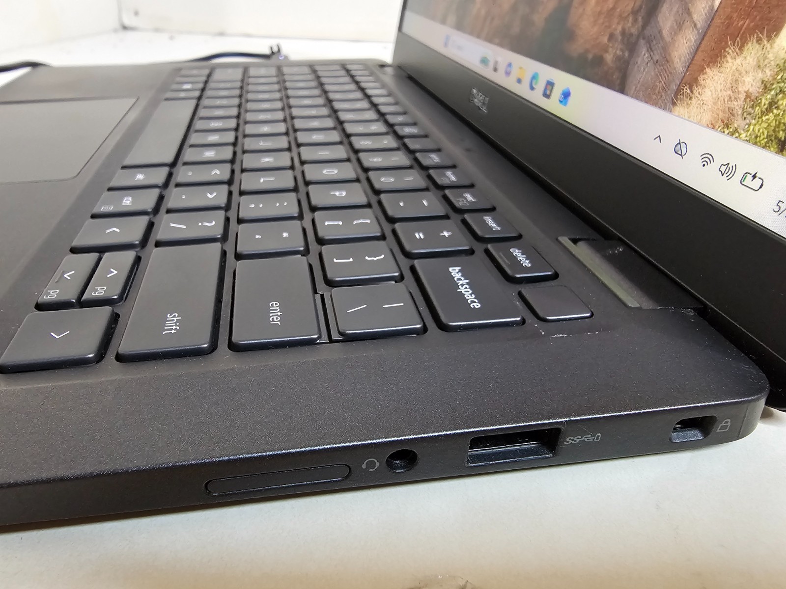 Dell Latitude 7310 Laptop – 1.7 GHz i5-10310U 16GB 512GB 13.3″ Touchscreen – SP1
