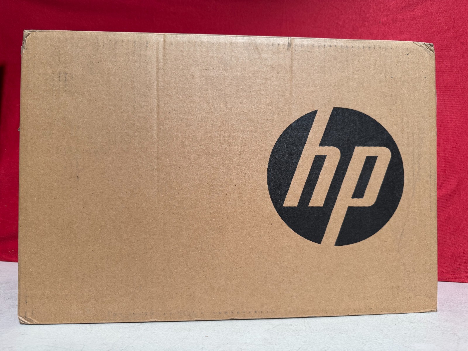 HEWLETT PACKARD 14-DS0012DS / AMD A6-9220E APU 64GB eMMC 4GB Ram Windows 10 Home