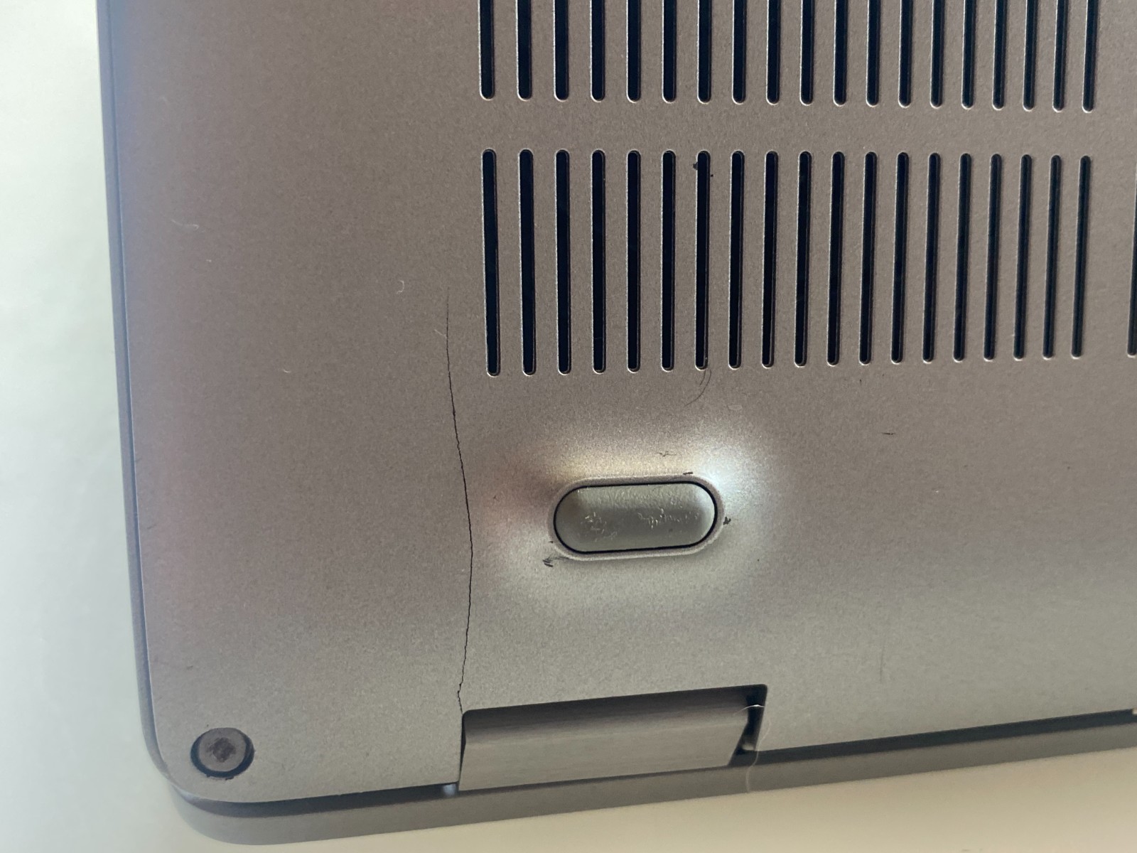 DELL PRECISION 3550 i7-10510U@1.80GHz 8GB NO SSD/OS BIOS TESTED *READ