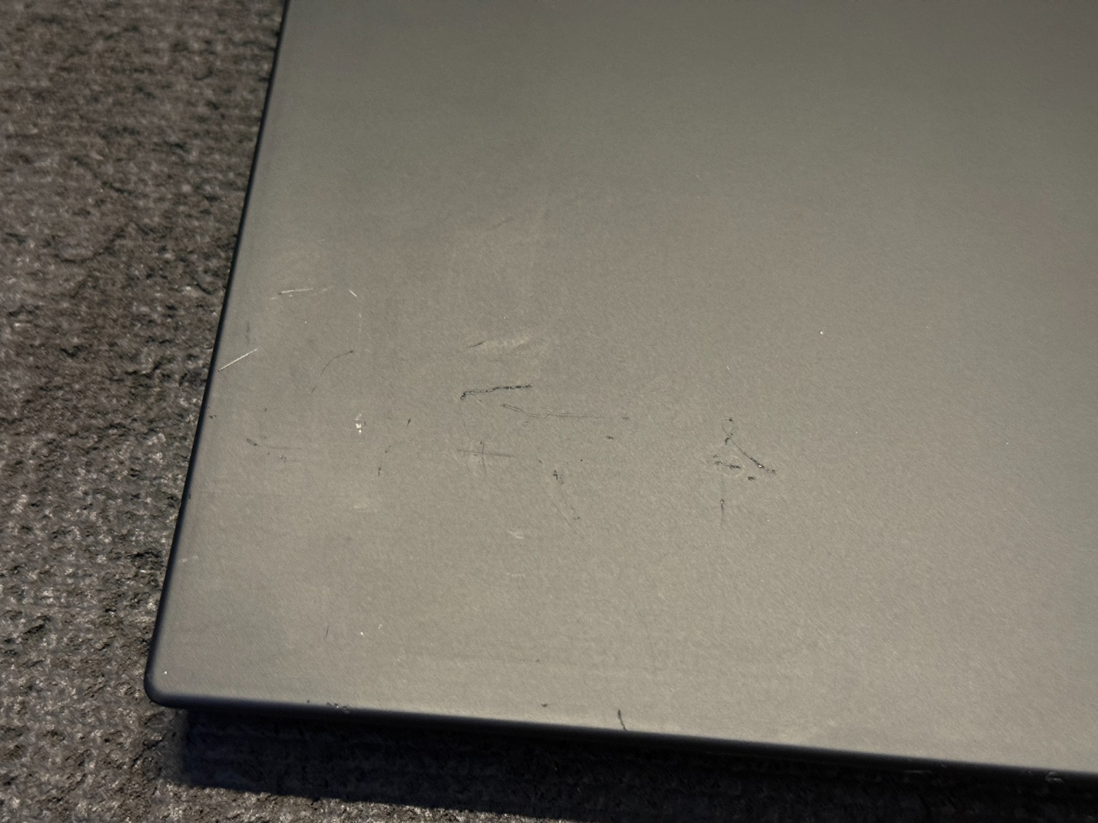 Lenovo ThinkPad P1 Gen 3 15.6″ Intel Core i7-10850H 2.7GHz 32GB RAM 1TB M.2