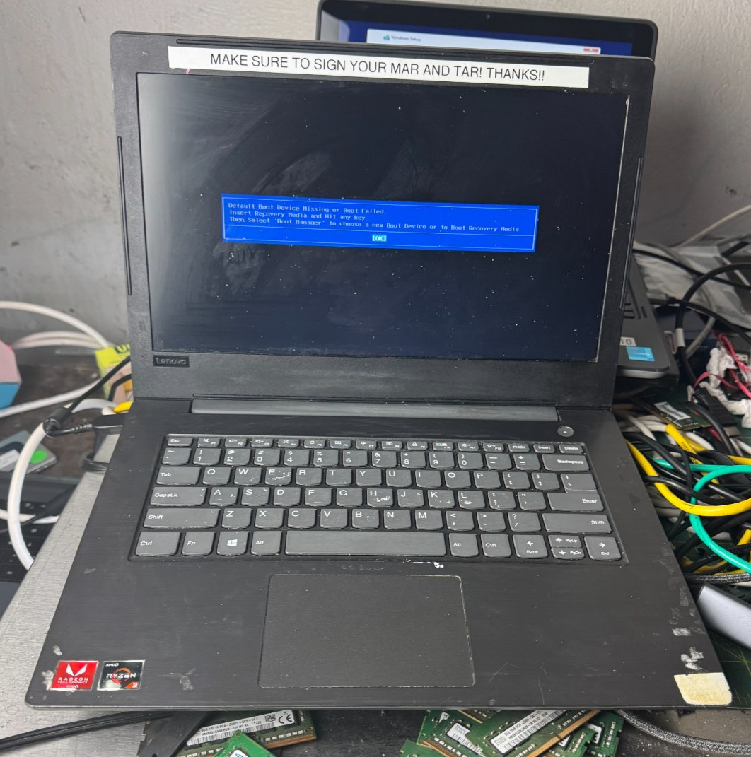 Lenovo V330-14ARR AMD Radeon Ryzen 3, 4GB RAM Laptop For Parts/Repair #5099