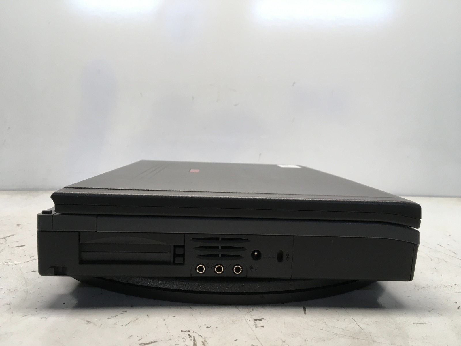Digital HiNote VP TS30H Intel Pentium 233MHz 15 MB NO HDD