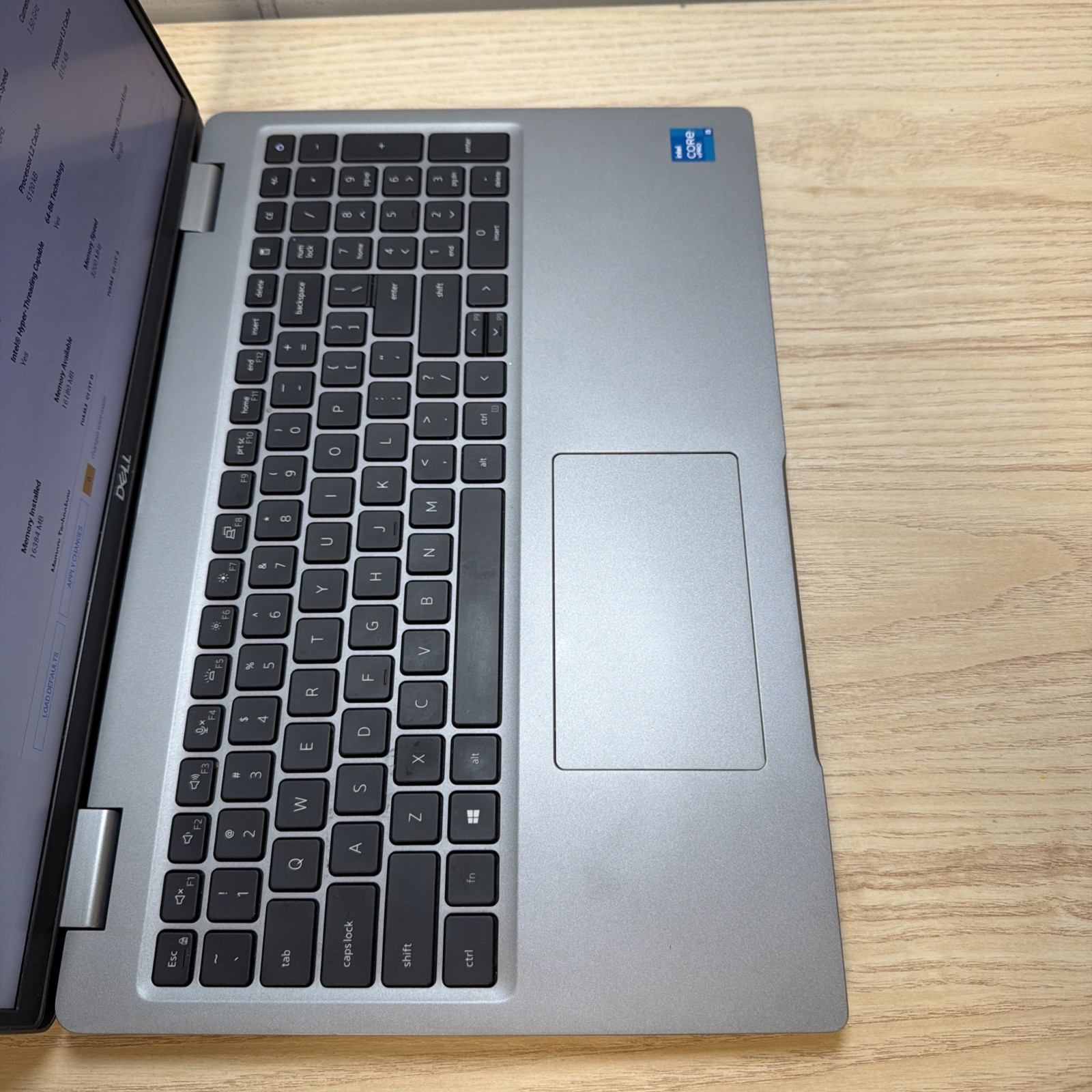 Dell Latitude 5520 i5-1145G7 16GB 512GB SSD 15″ FHD Win11