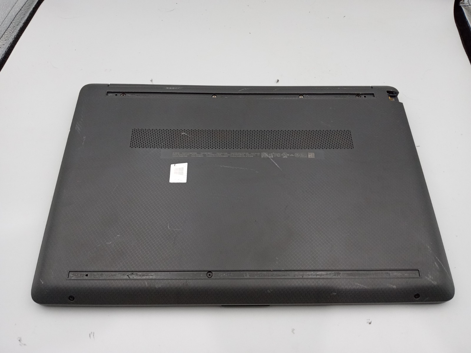 HP 250 G8 15″ Laptop Intel Core i5-1135G7 8GB RAM 128GB SSD Windows 11 -READ -RR