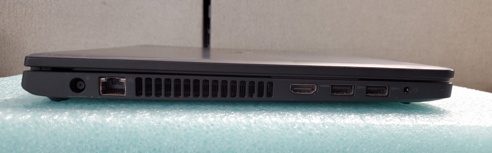 Dell Latitude 3470 i3-6100U@2.3GHz 4GB RAM No HD/OS *BIOS/No battery* | C1144*