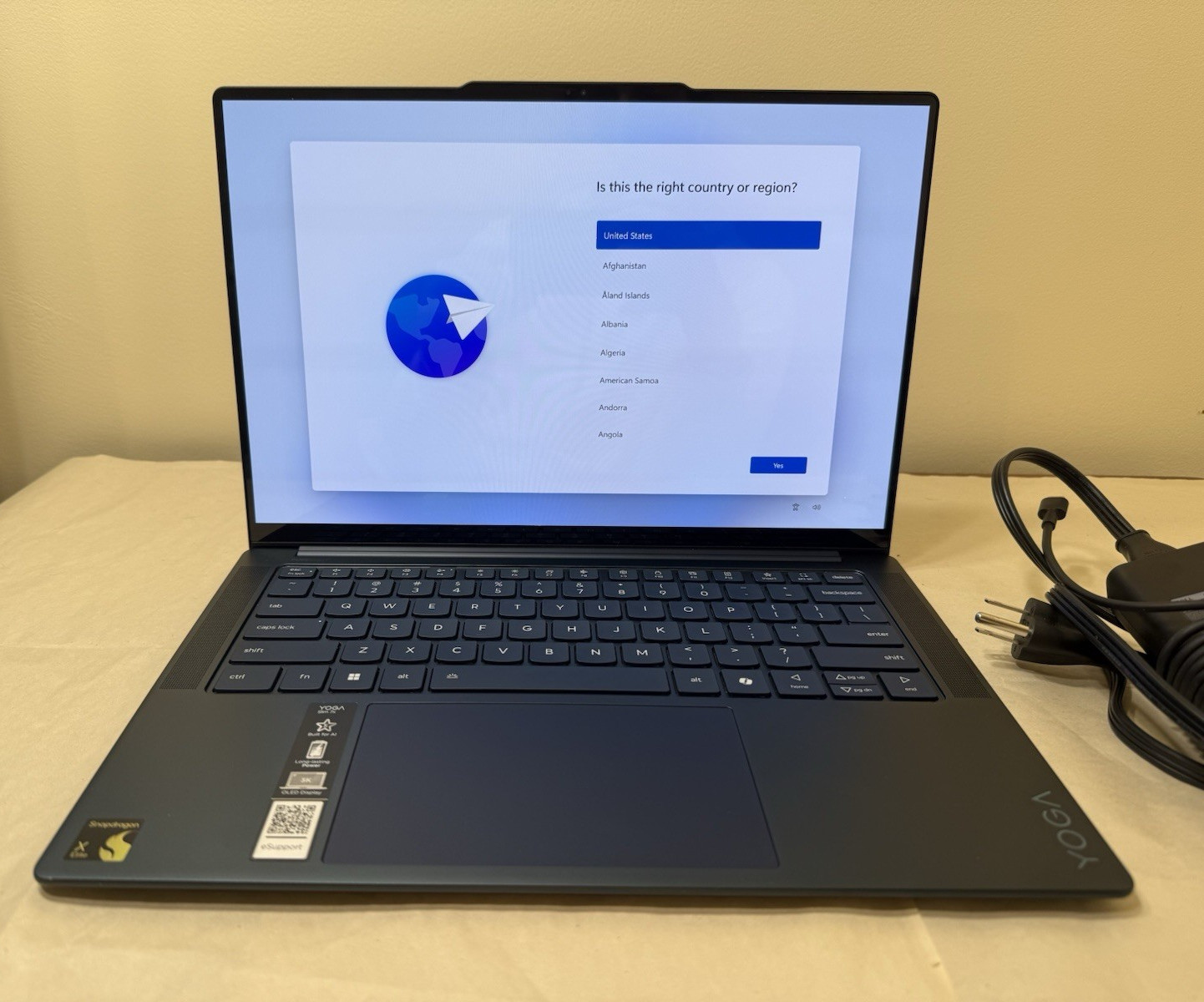 Lenovo Yoga Slim 7x Copilot+ 14.5″ 3K OLED Touch Snapdragon X1E78100 32GB 1TB