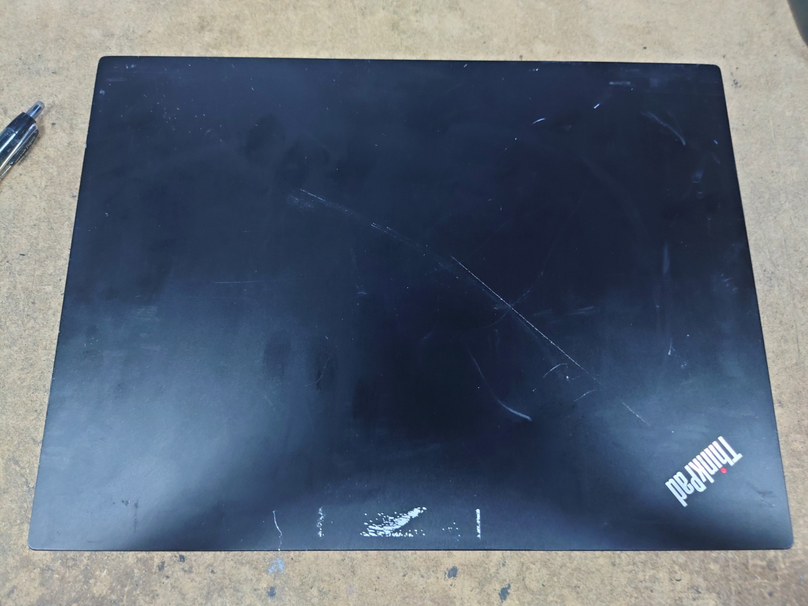 Lenovo ThinkPad E480 14″ FHD i5-8250U 8GB 256GB SSD No OS