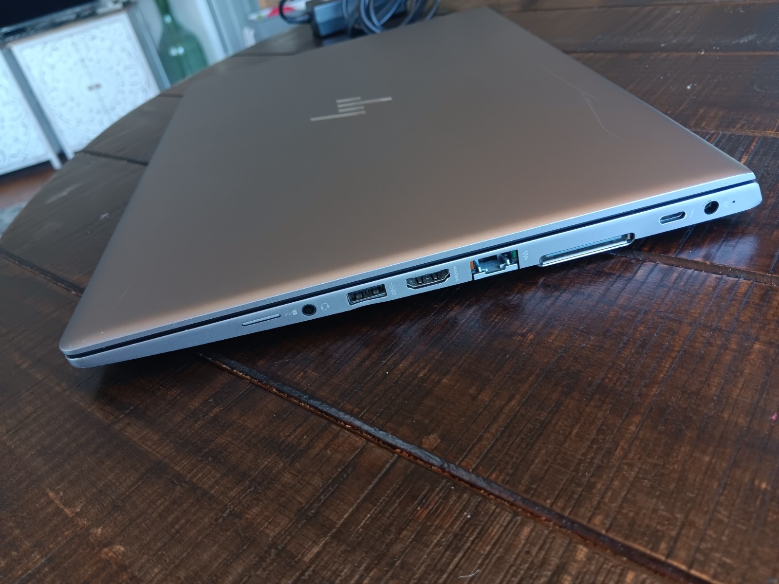 HP ZBook 14U G6 Laptop(256GB SSD Intel Core i5-8365U 1.9GHz 8GB RAM) Laptop
