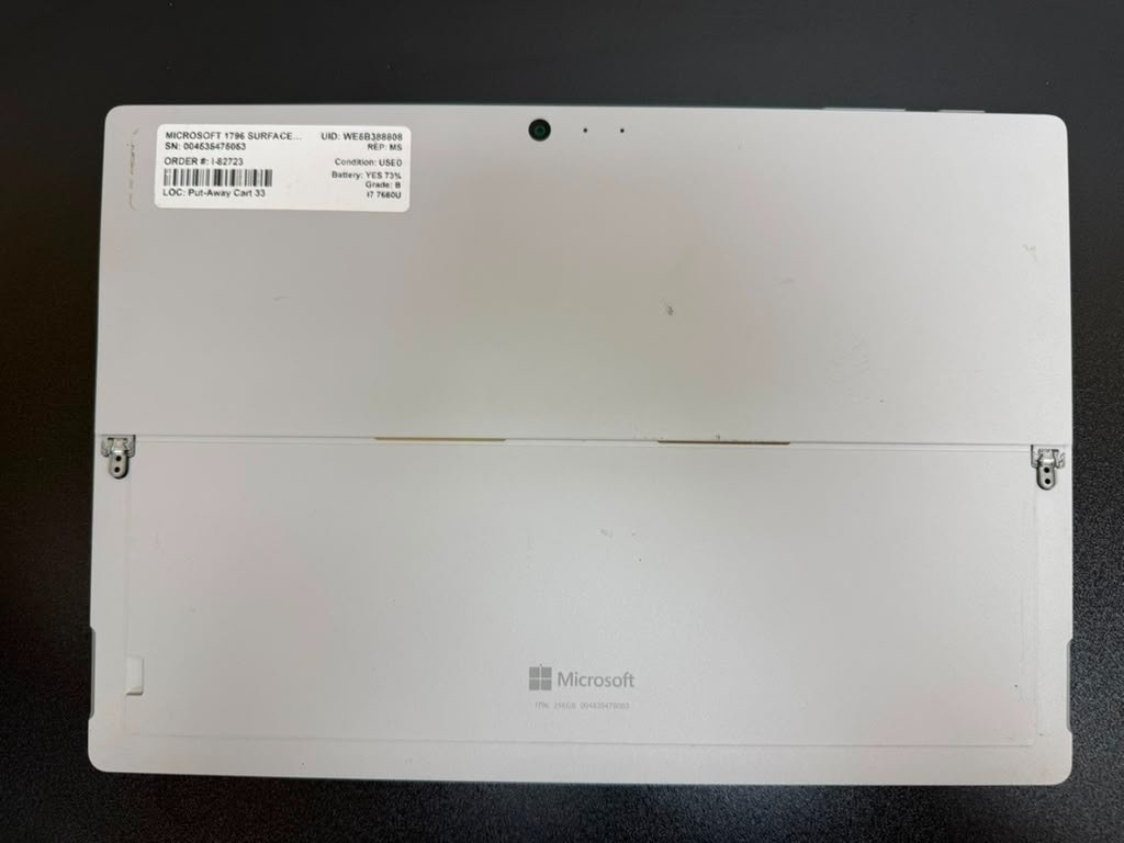 Microsoft Surface Pro 5 12.3″ i7-7660U 8GB RAM 256GB SSD Yellow Spot LCD Used