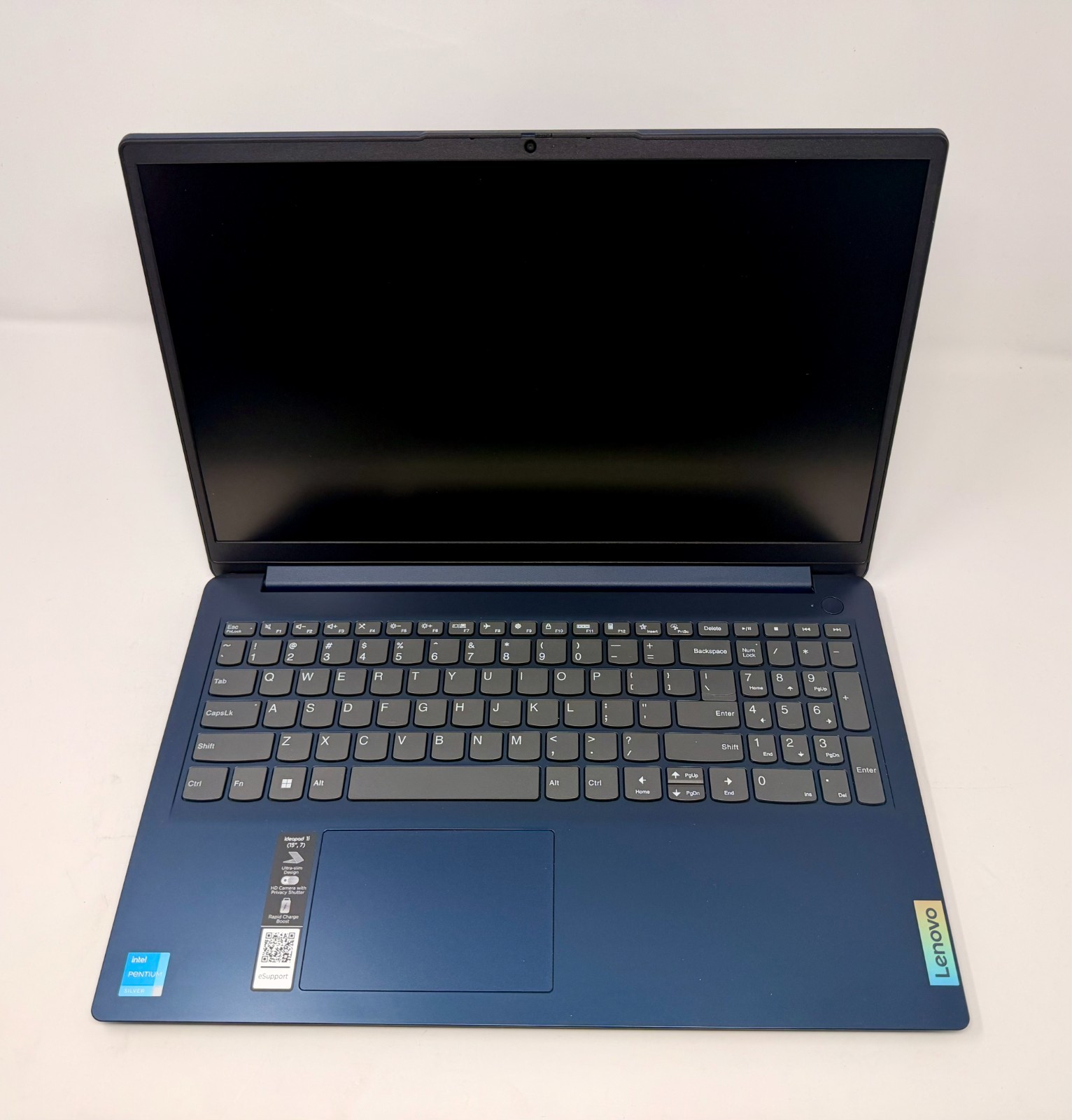 Lenovo IdeaPad 1i 15.6″ Laptop 4GB 128GB Intel Pentium Silver N6000 1.10 Ghz