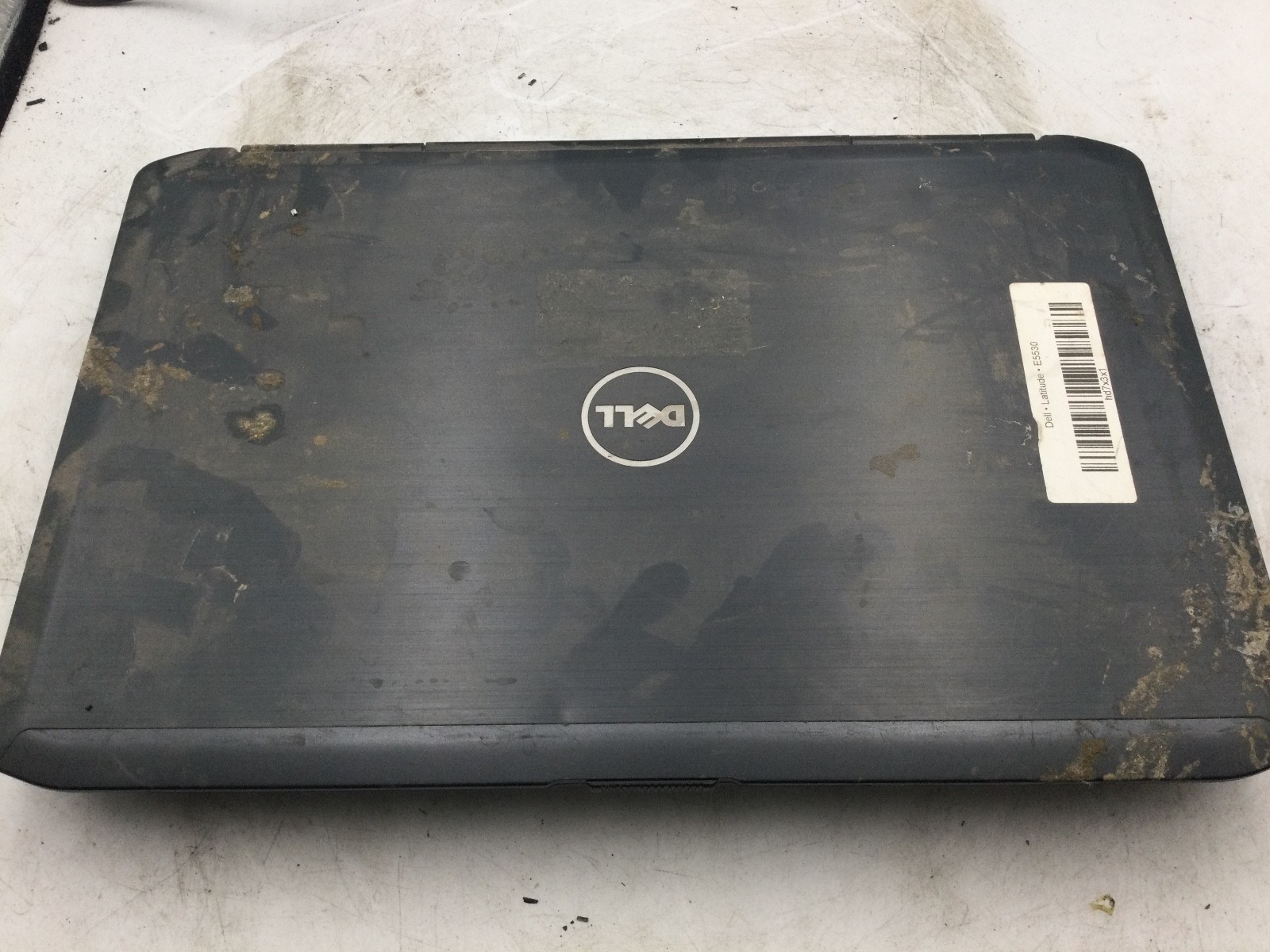 DELL LATITUDE E5530 – FOR PARTS/BAD LCD – INTEL I5 – NO RAM -READ DESCRIPTION-BB