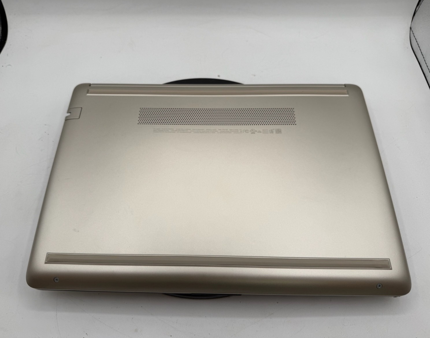 HP 14-cf0013dx-i3-8130U@2.20GHz 8GB DDR4 Ram 256GB NVME SSD W11H (1230)