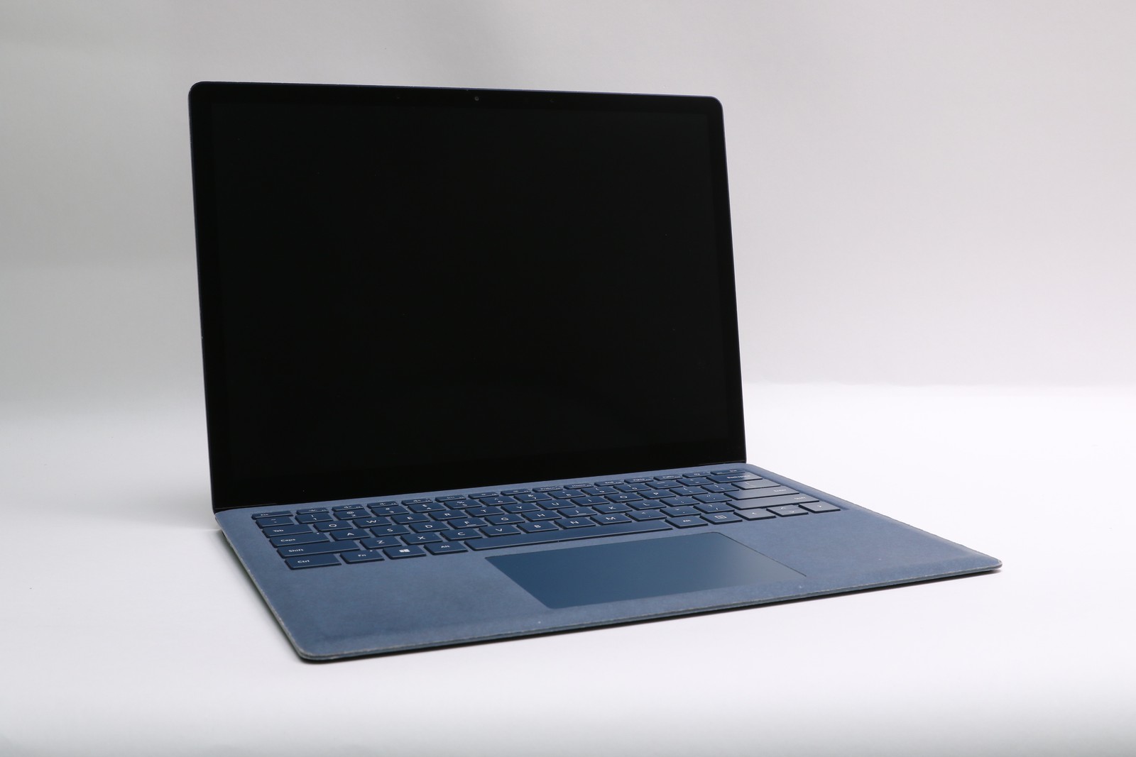 Read! 13″ Microsoft Surface Laptop 3, i7-1065G7, 16GB, 256GB SSD, Touchscreen