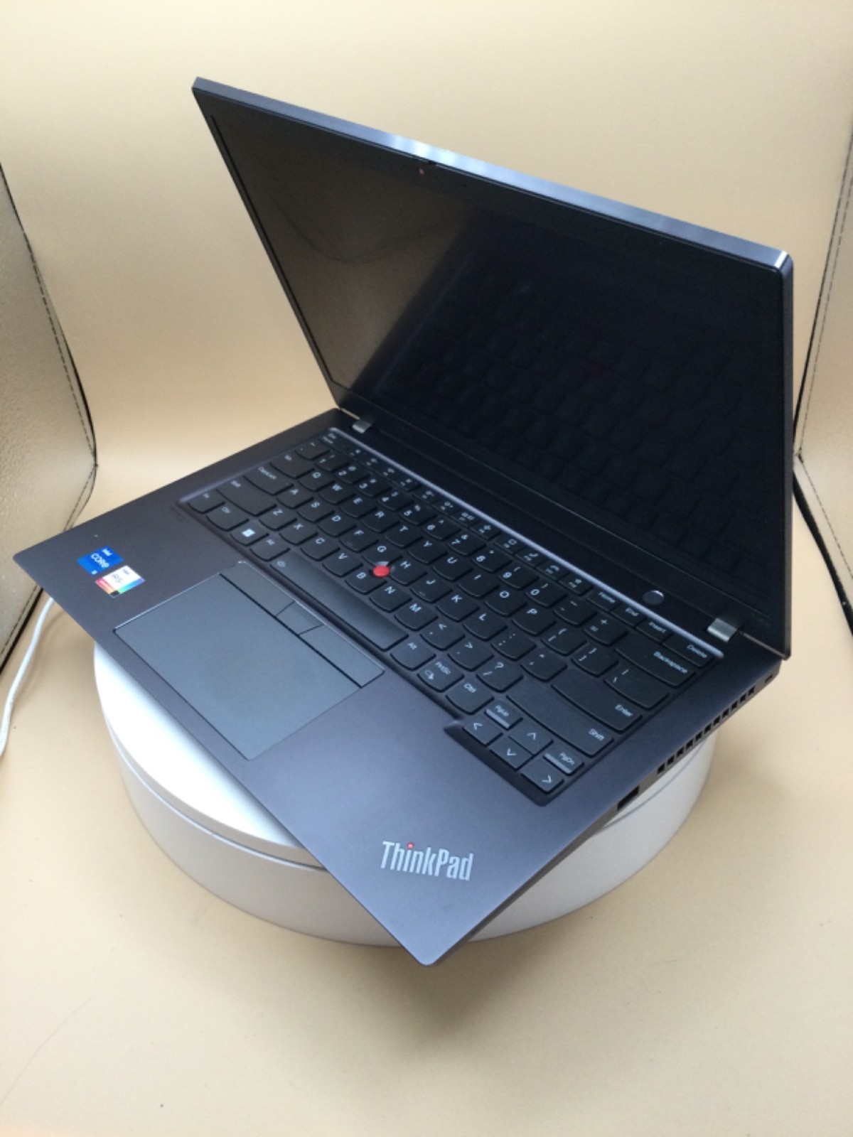 Lenovo ThinkPad T14s G2 14″ Laptop i5-1135G7 16GB RAM 512GB SSD W11P Used READ