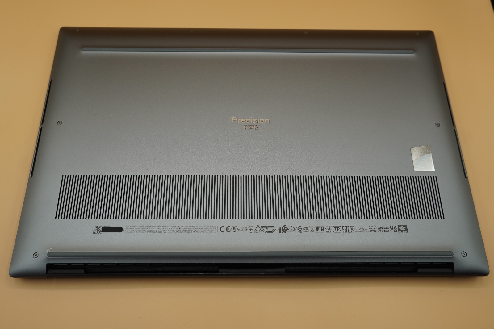 Dell Precision 5570 32GB/512GB RTX A2000 Intel i9-12900H 15″ Workstation Laptop