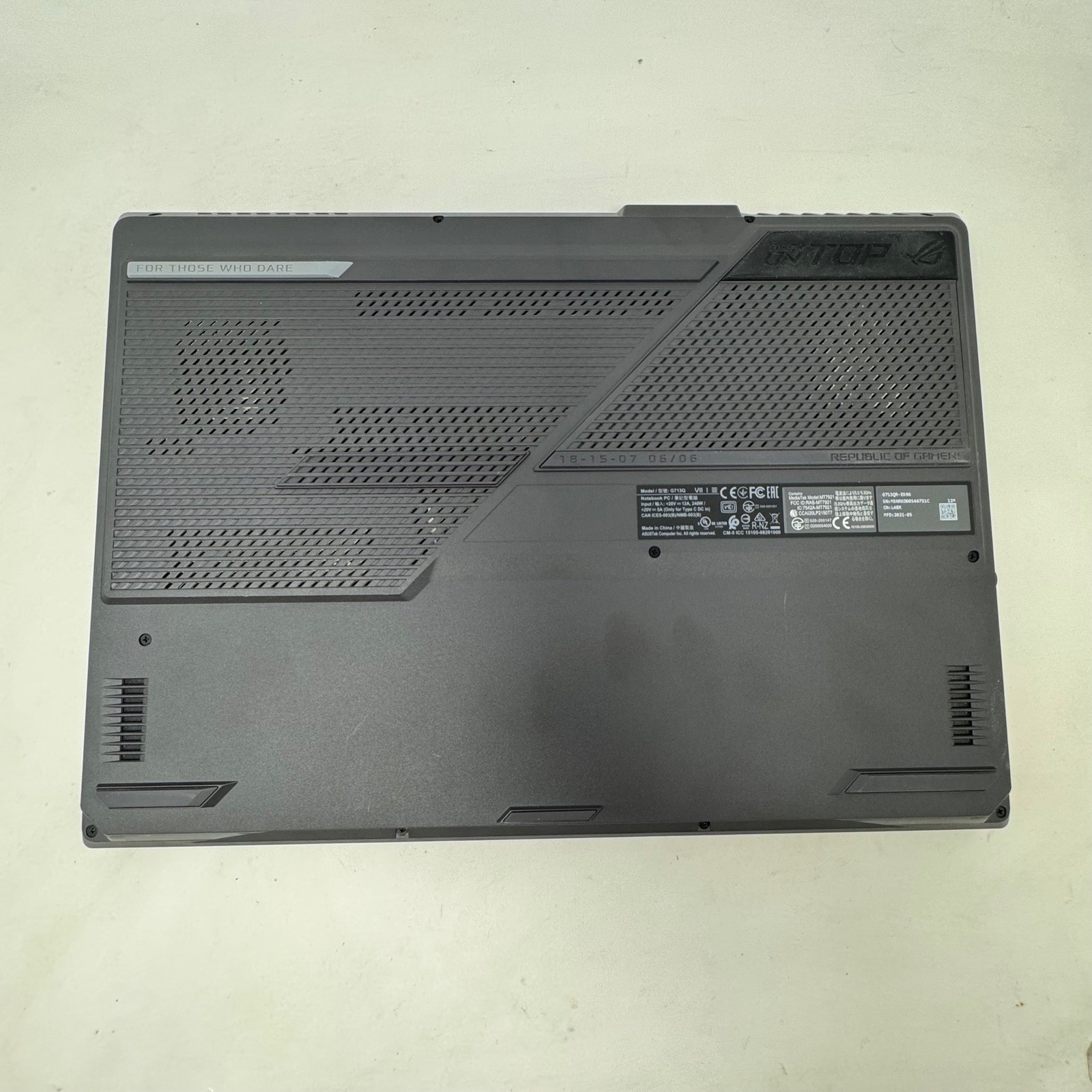 ASUS ROG Strix G17 G713QR Ryzen 9 5900HX RTX 3070 16GB RAM 1TB SSD Gaming Laptop