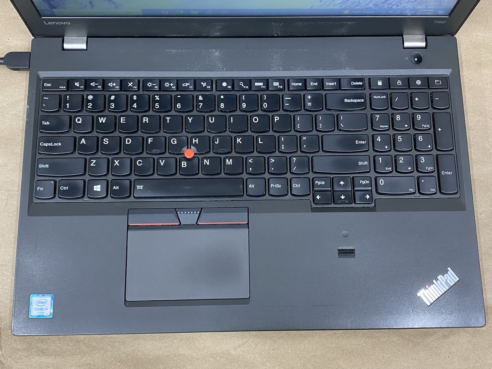 Lenovo T560 – 16″ 1366×768 – i5-6200U – 8GB – 128GB SSD – Win 10 Pro READ