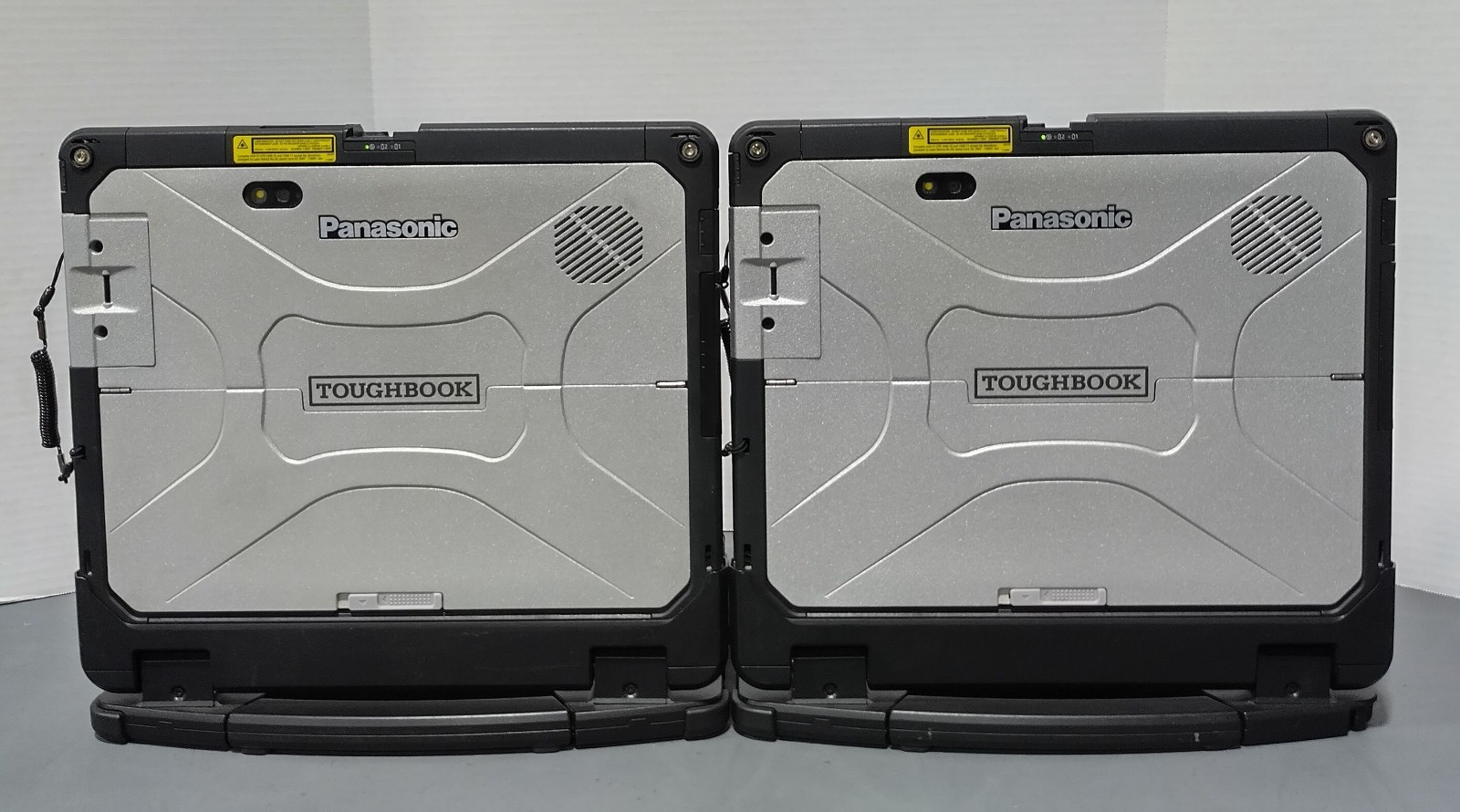 Panasonic Toughbook CF-33 12″ 2.4GHz i5-6300U 8GB RAM 256GB SSD No OS Lot of 2