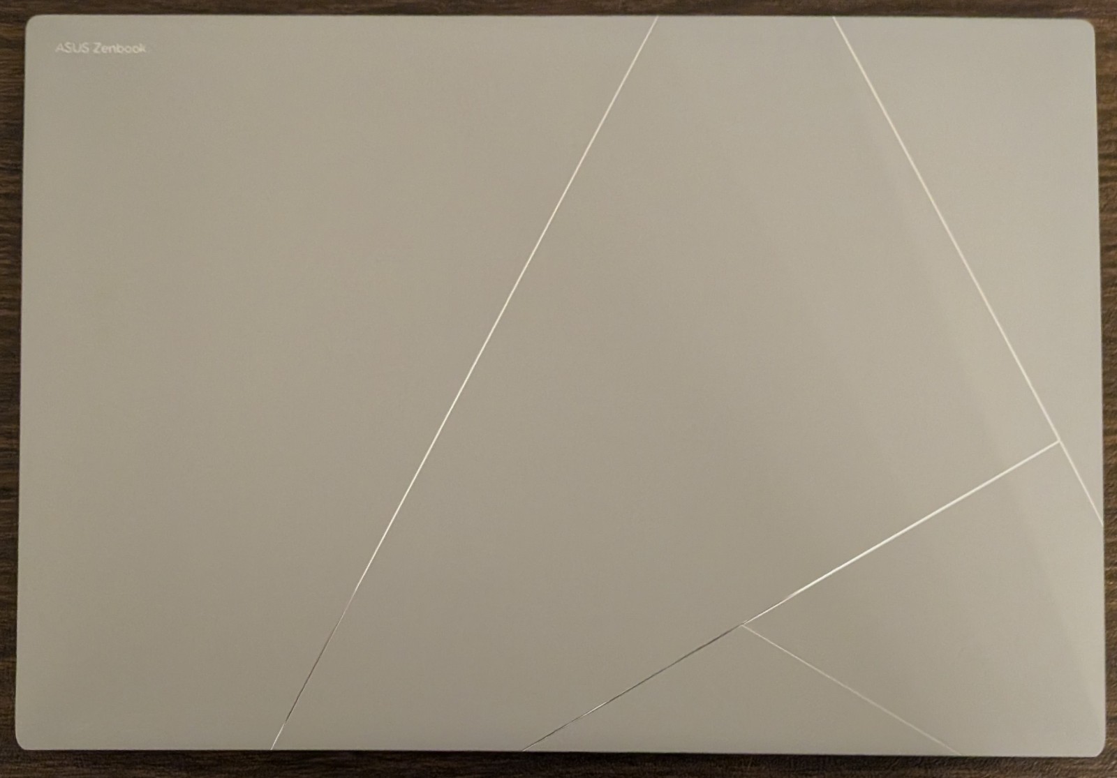 ASUS Zenbook S 16 3K 120Hz OLED Touch (Ryzen AI 9 365, 24GB RAM, 1TB SSD) White
