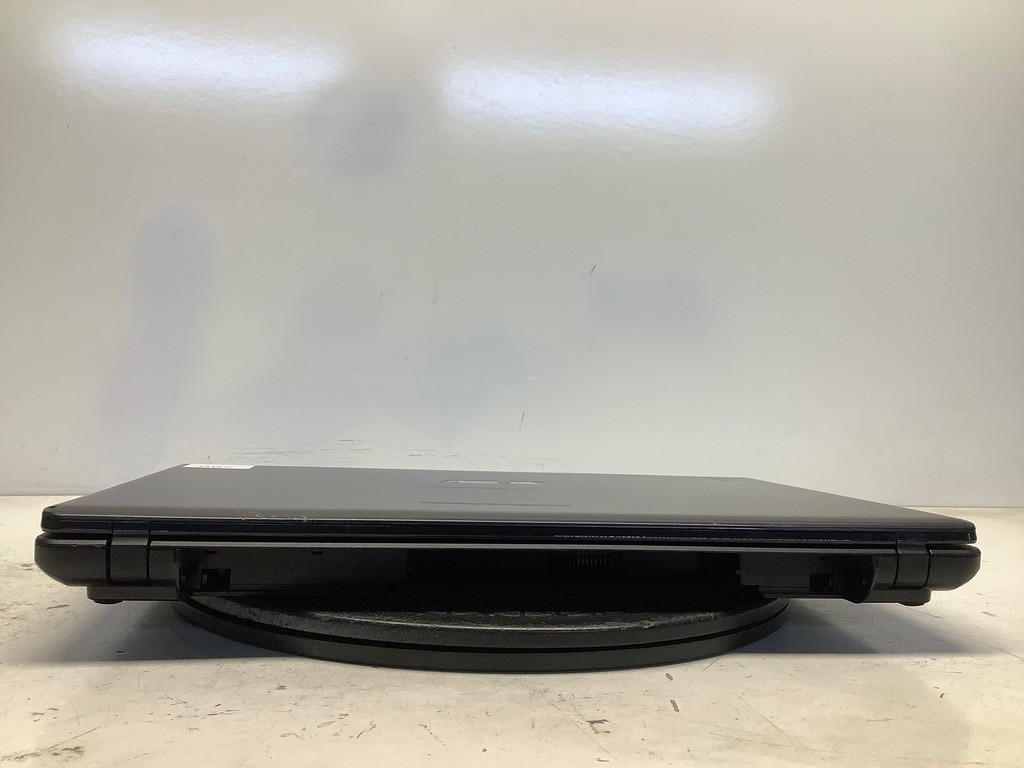Asus X55A-DS91 Intel Pentium 2020M 2.4GHz 4 GB NO HDD
