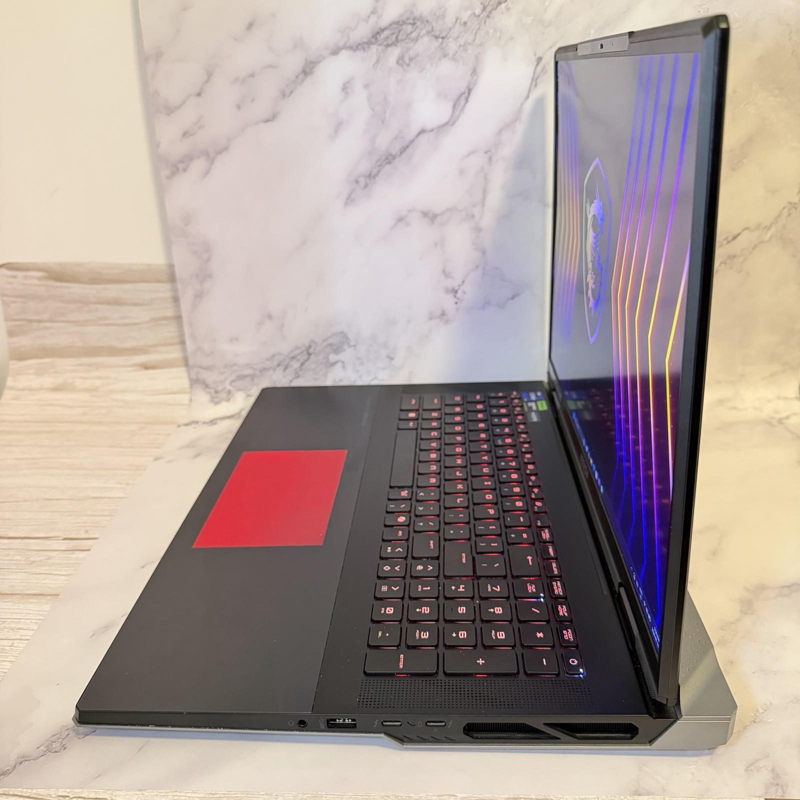 MSI Titan 18 HX Mini LED Gaming Laptop i9-14900HX, RTX 4090, 64GB RAM 2TB SSD