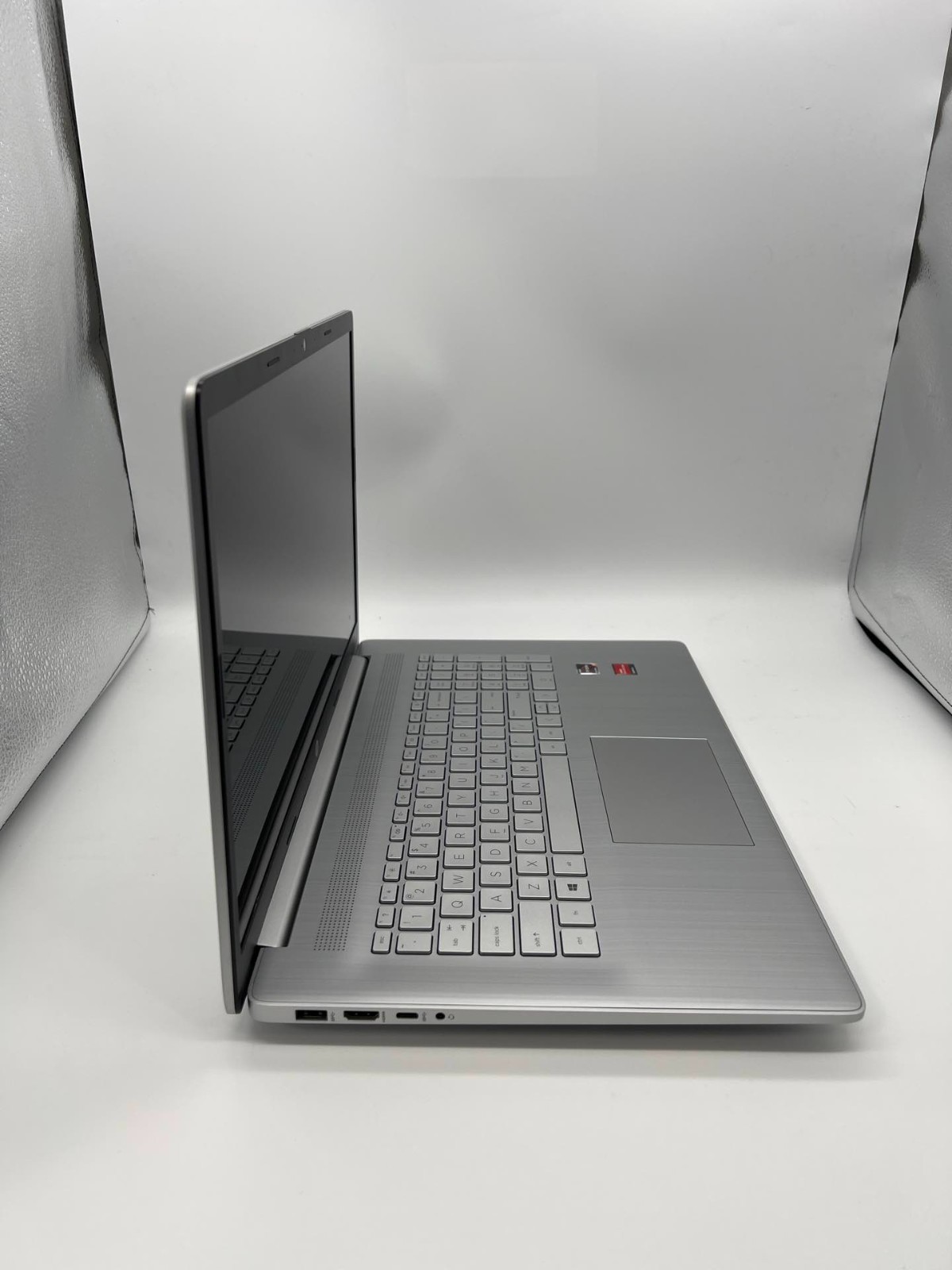 HP 17.3″ Touchscreen Laptop Ryzen 5 5500U 12GB RAM 1TB HDD Win11 Home Open Box