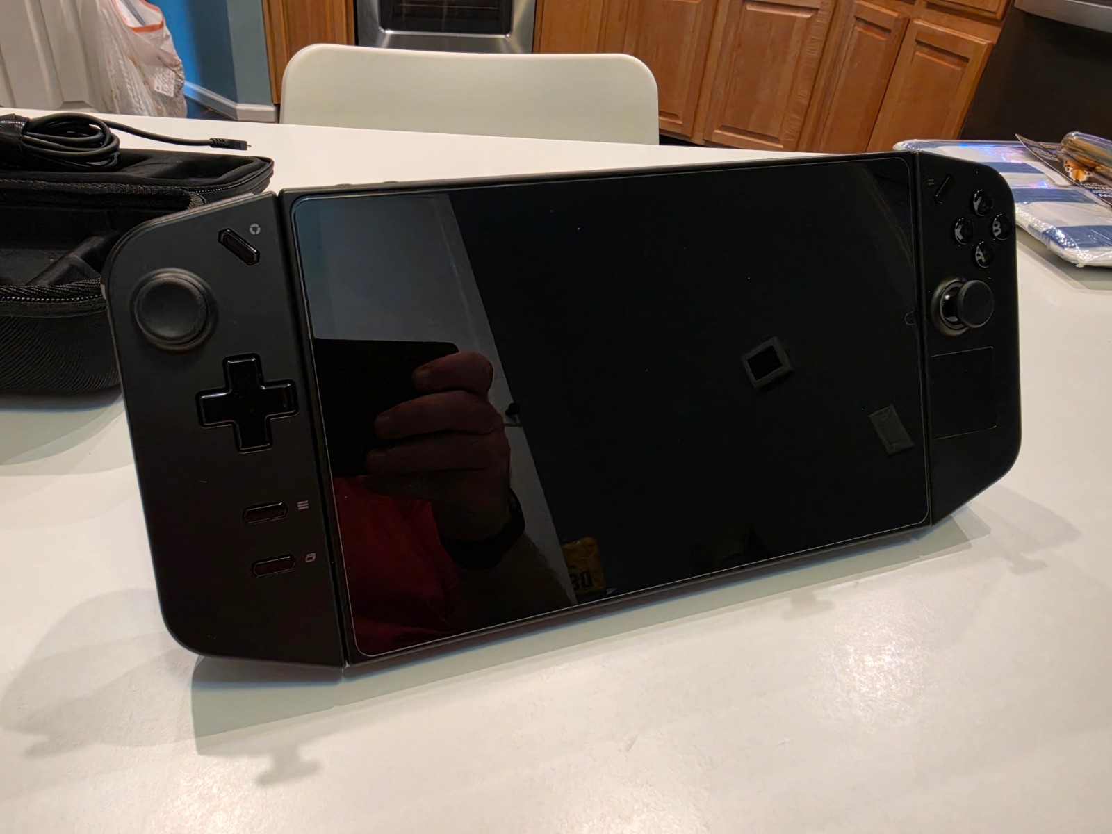 Lenovo Legion Go Z1 Extreme 16GB RAM, 2TB SSD, Power Cable, Case, Extras
