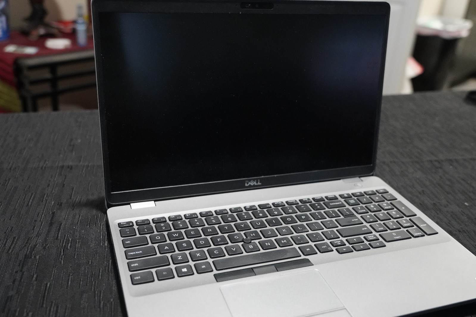 2020 Dell Latitude 15 5511 i5-10400H 16GB RAM 250GB HDD 15.6″ HD PRO Fingerprint