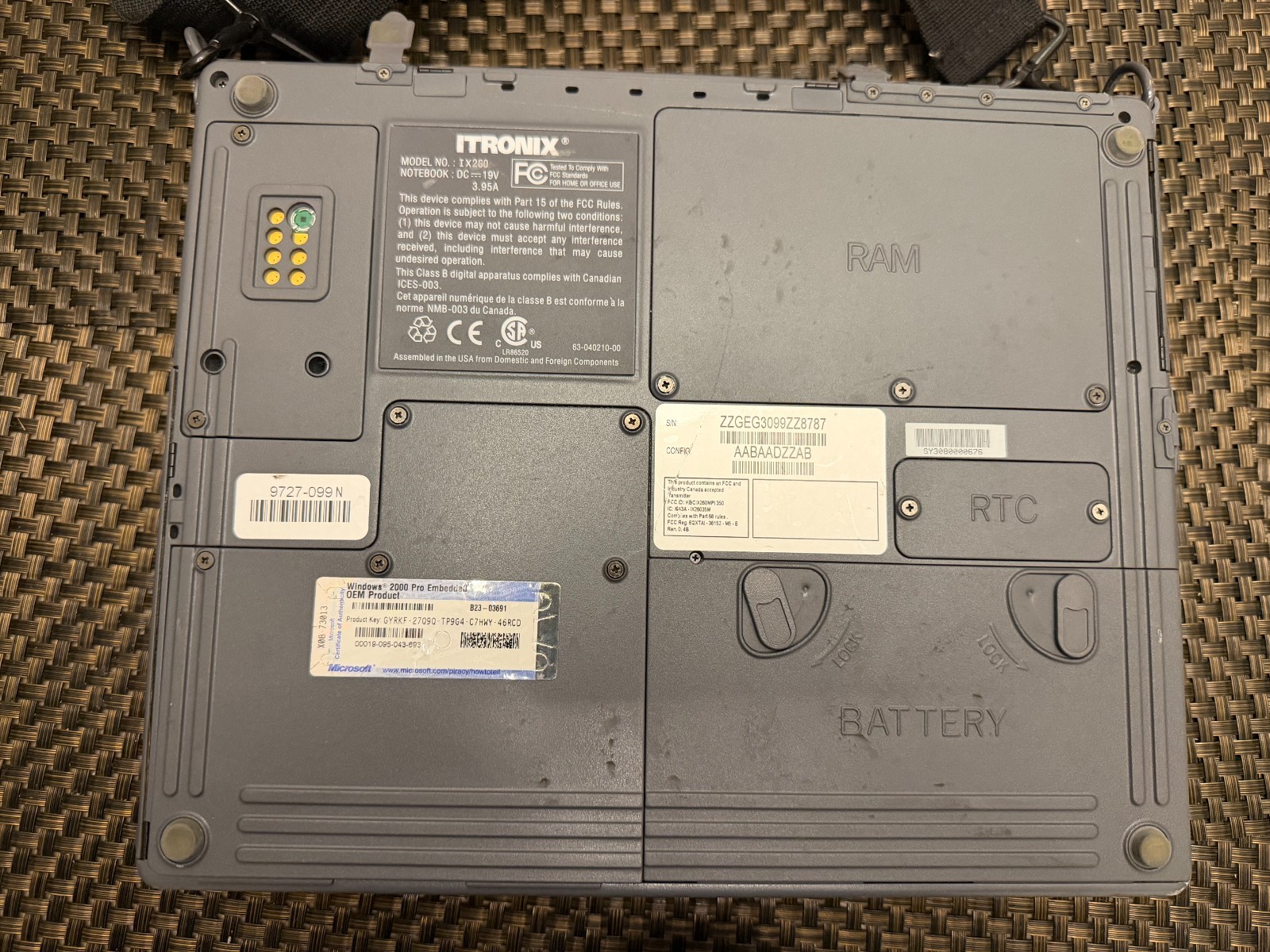 🖥️ Itronix GoBook II Celeron @1.8MHz, 1GB RAM w/AC adapter for PARTS OR REPAIR