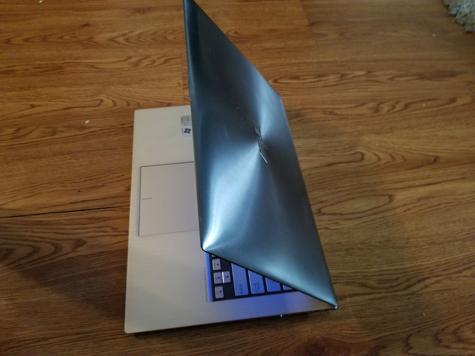 Asus Zenbook UX31E 13.3 Intel Core i7-2677M 1.8GHz 4GB 256GB SSD BT Win10+Office