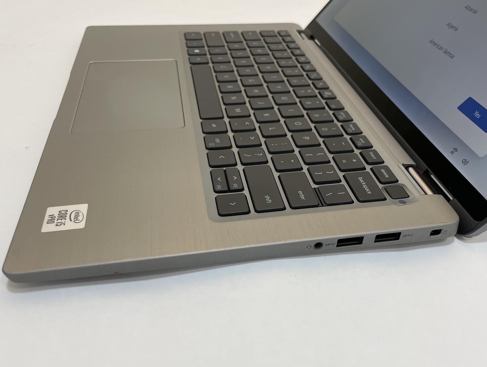 DELL LATITUDE 7410 2in1 14″ Touch Laptop Core i5 10310U 16GB 256GB NVMe W11-Good