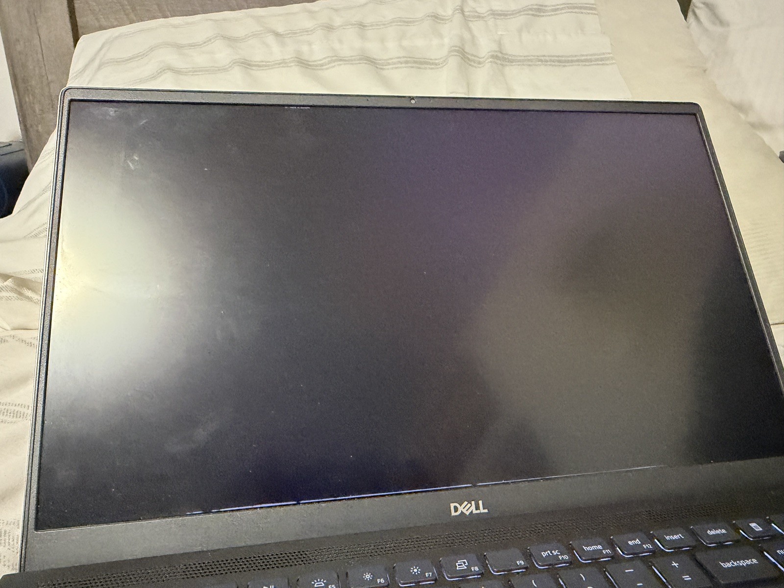 DELL Vostro 7500 Laptop i7-10750H@2.60GHz 8GB No SSD/OS Grade D