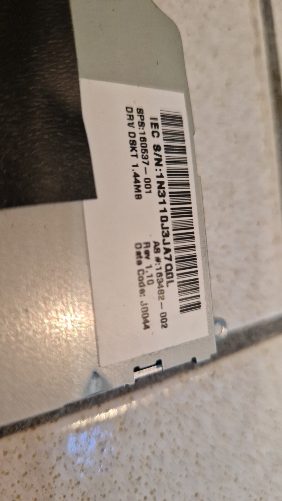 COMPAQ ARMADA V300 FLOPPY DISK DRIVE 160637 – 001