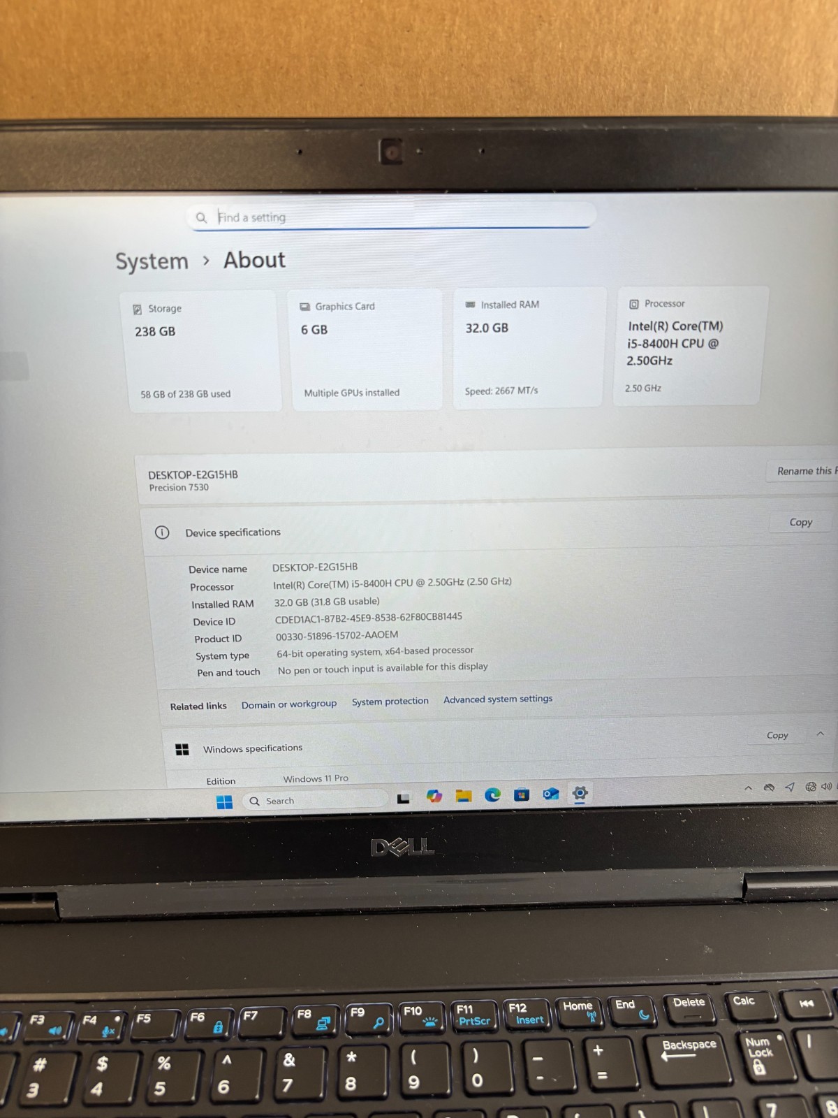 DELL PRESICION 7530 i5-8400M 2.5GHZ RAM 32GB SSD 256GB NVIDIA P3200 BAD BATERY