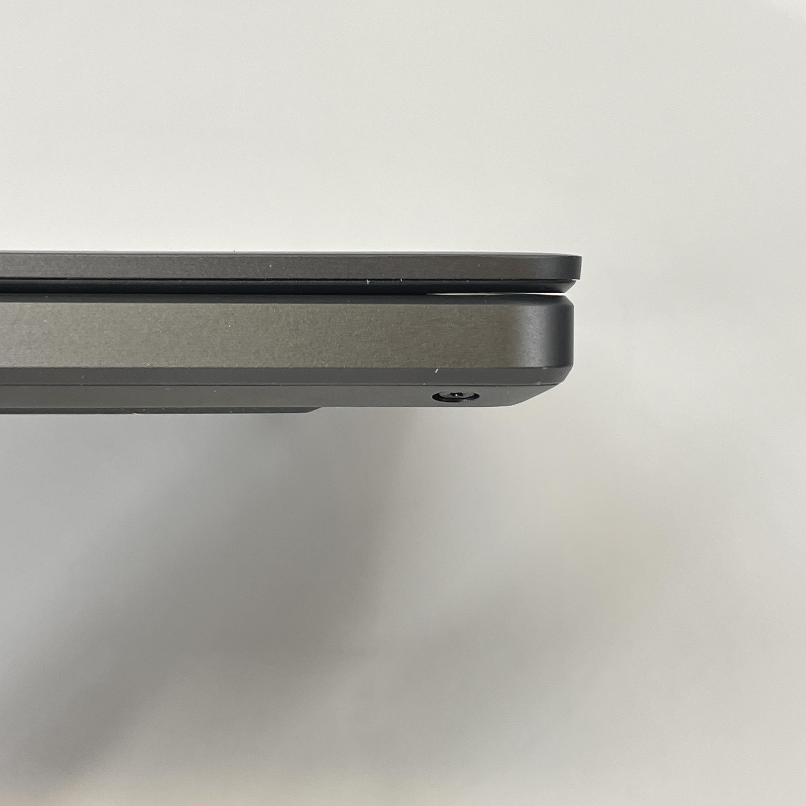 Asus ROG Zephyrus G16 GU605 240Hz QHD+ Ultra 9 285H 16GB 1TB RTX 5070 LCD ISSUE