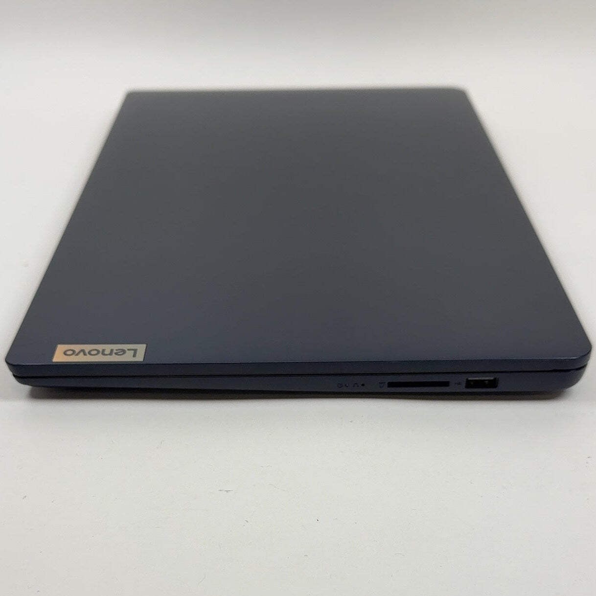 Lenovo IdeaPad 1 15AMN7 14″ Ryzen 3 7320U 2.4GHz 8GB RAM 256GB SSD