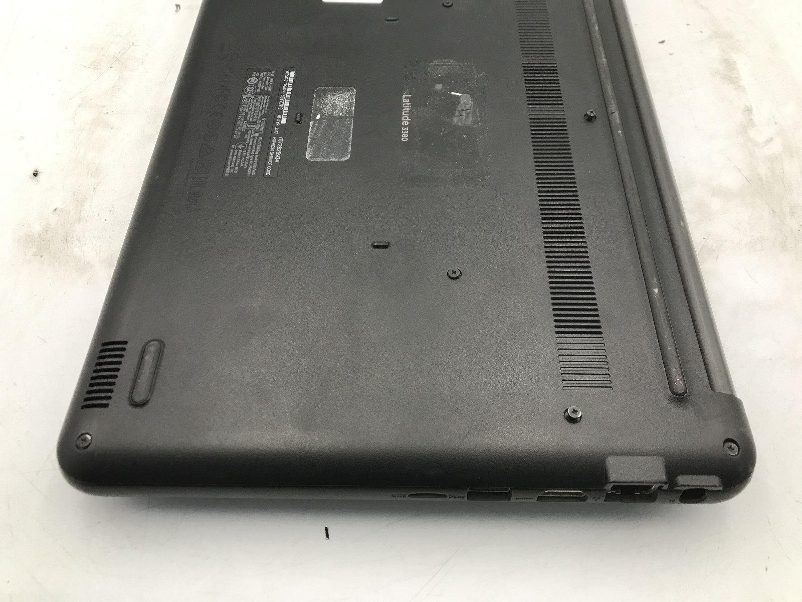DELL LATITUDE 3380 – BOOTS TO BIOS/LOCKED – INTEL I3 6006U -NO RAM-READ DESC- BB