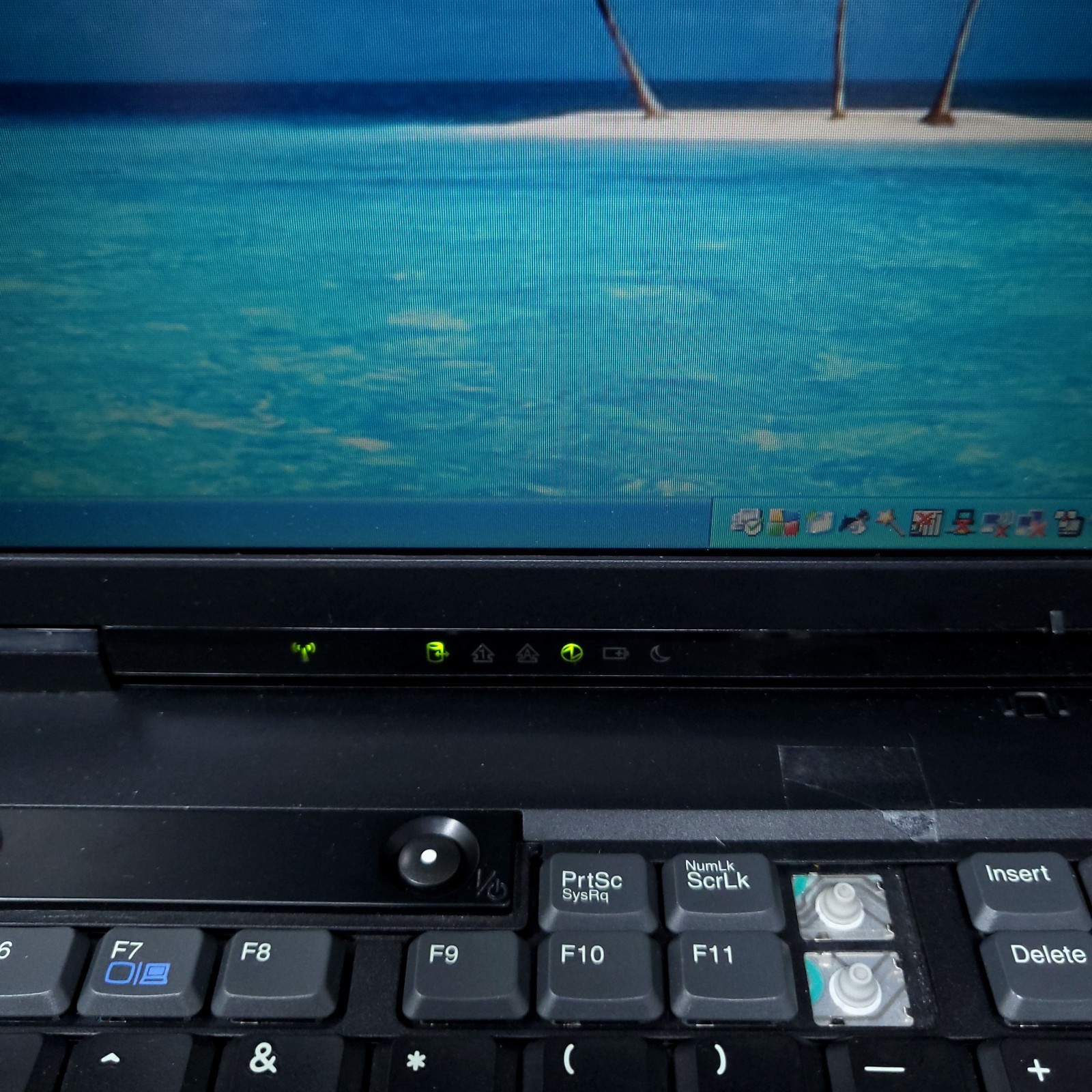 IBM ThinkPad R40 Type 2897 Laptop 512 RAM Pentium M 1.4GHz Win XP Pro Tested