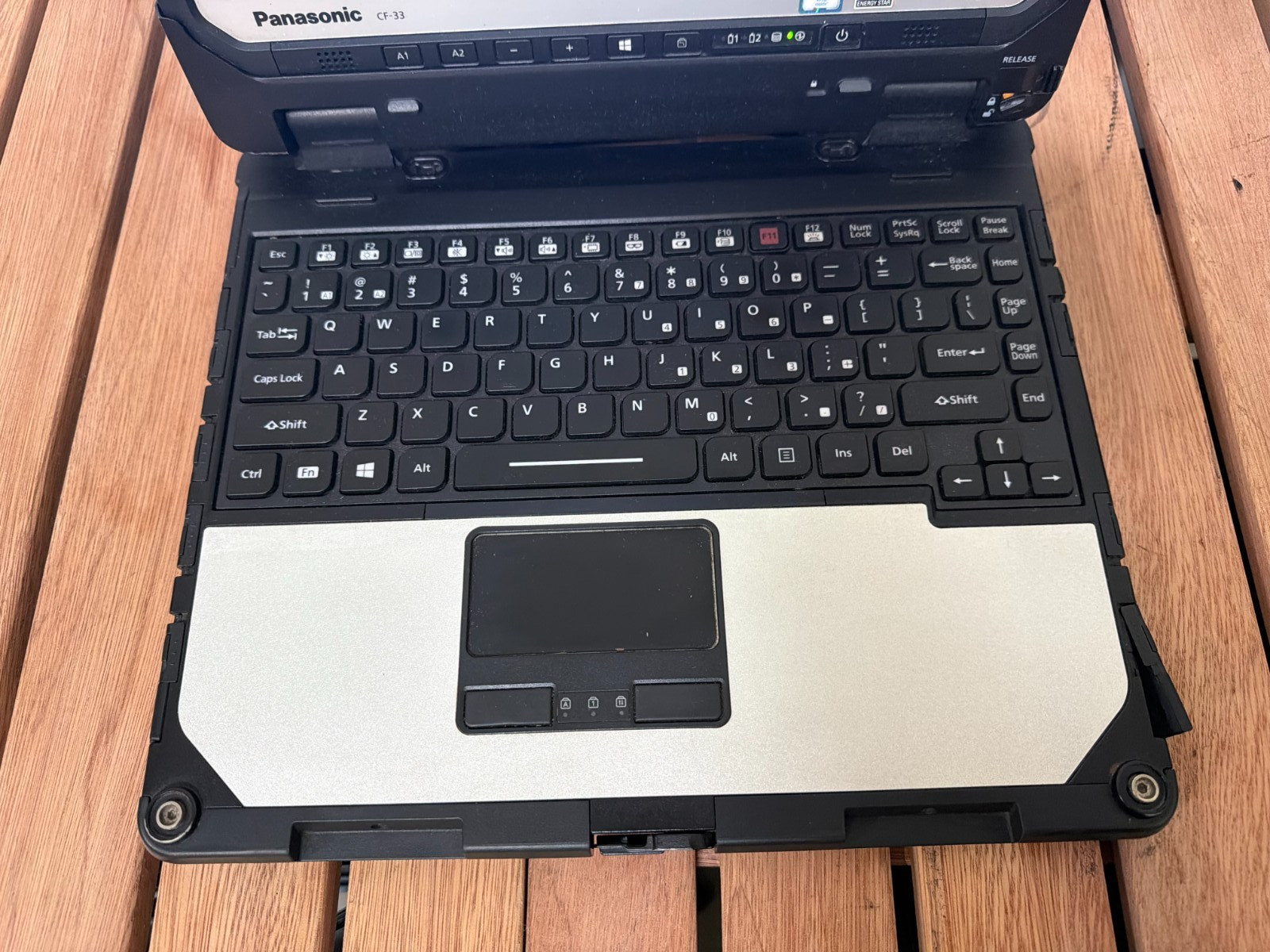 PANASONIC TOUGHBOOK CF-33 12″ Intel Core i5-6300U 2.4Ghz 16GB RAM 238GB SSD 1280