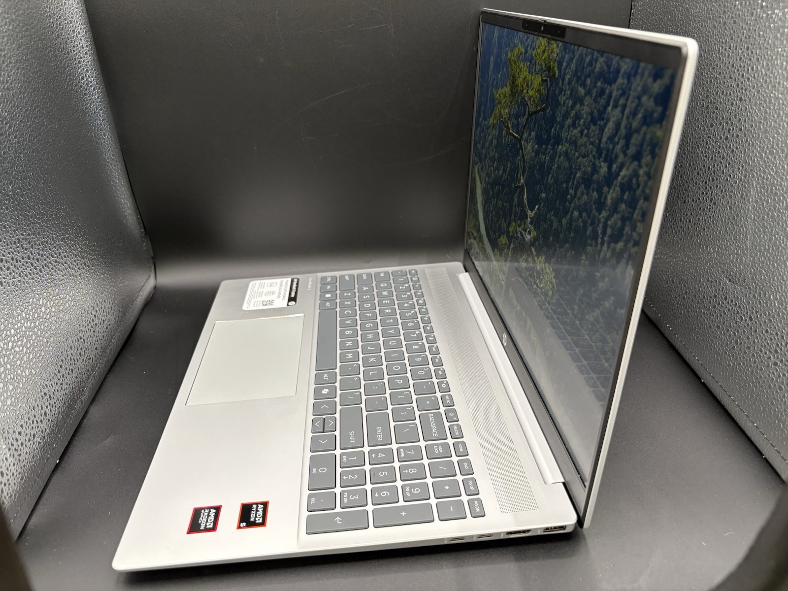 HP Omnibook 5 16 inch Windows Laptop AMD Ryzen 5-8540U AI PC 8GB RAM 512GB SSD