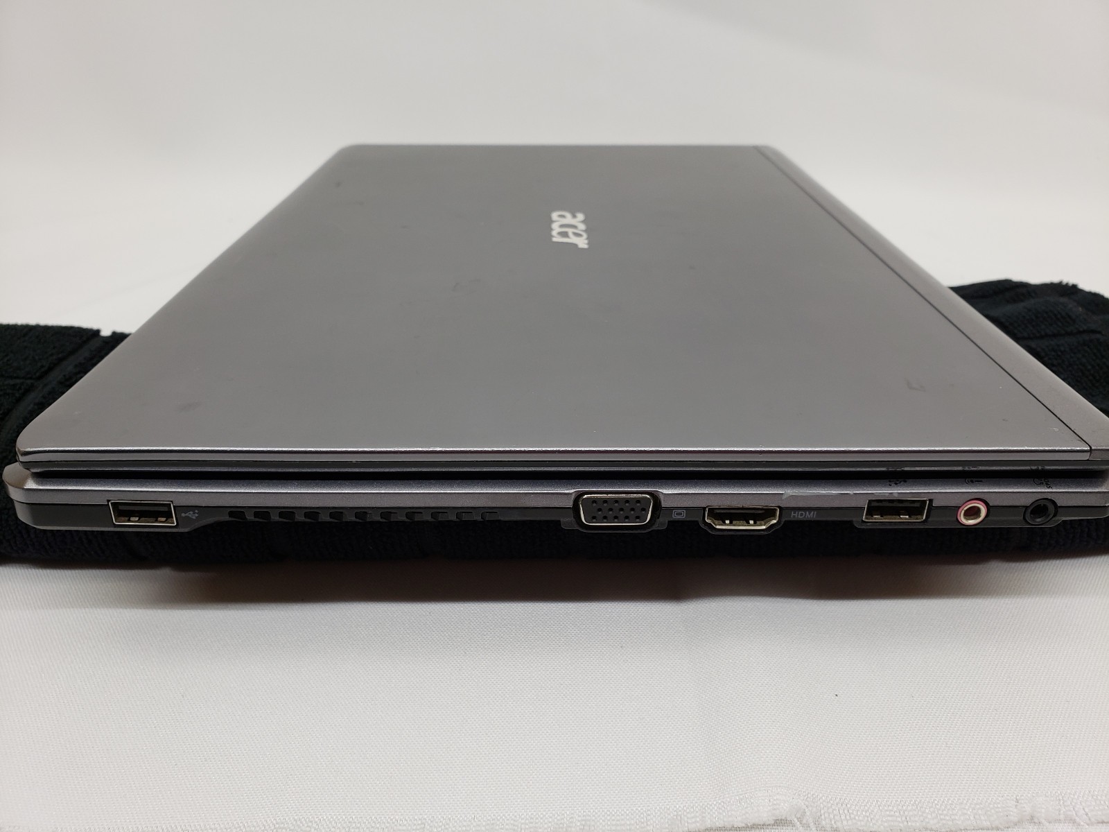 Acer Aspire 4810T-8480 14″ – Intel Core 2 U3500 @ 1.40GHz – TESTED – WORKING