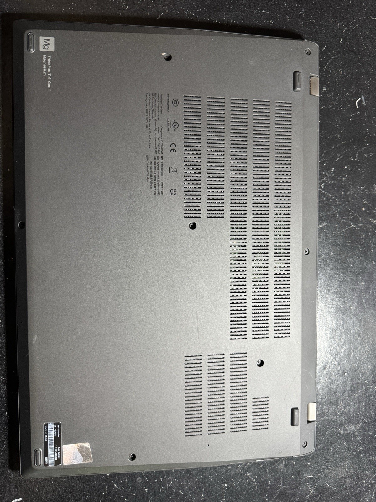 Lenovo Thinkpad T16 Gen 1, 8GB RAM, 256GB SSD, Windows 11