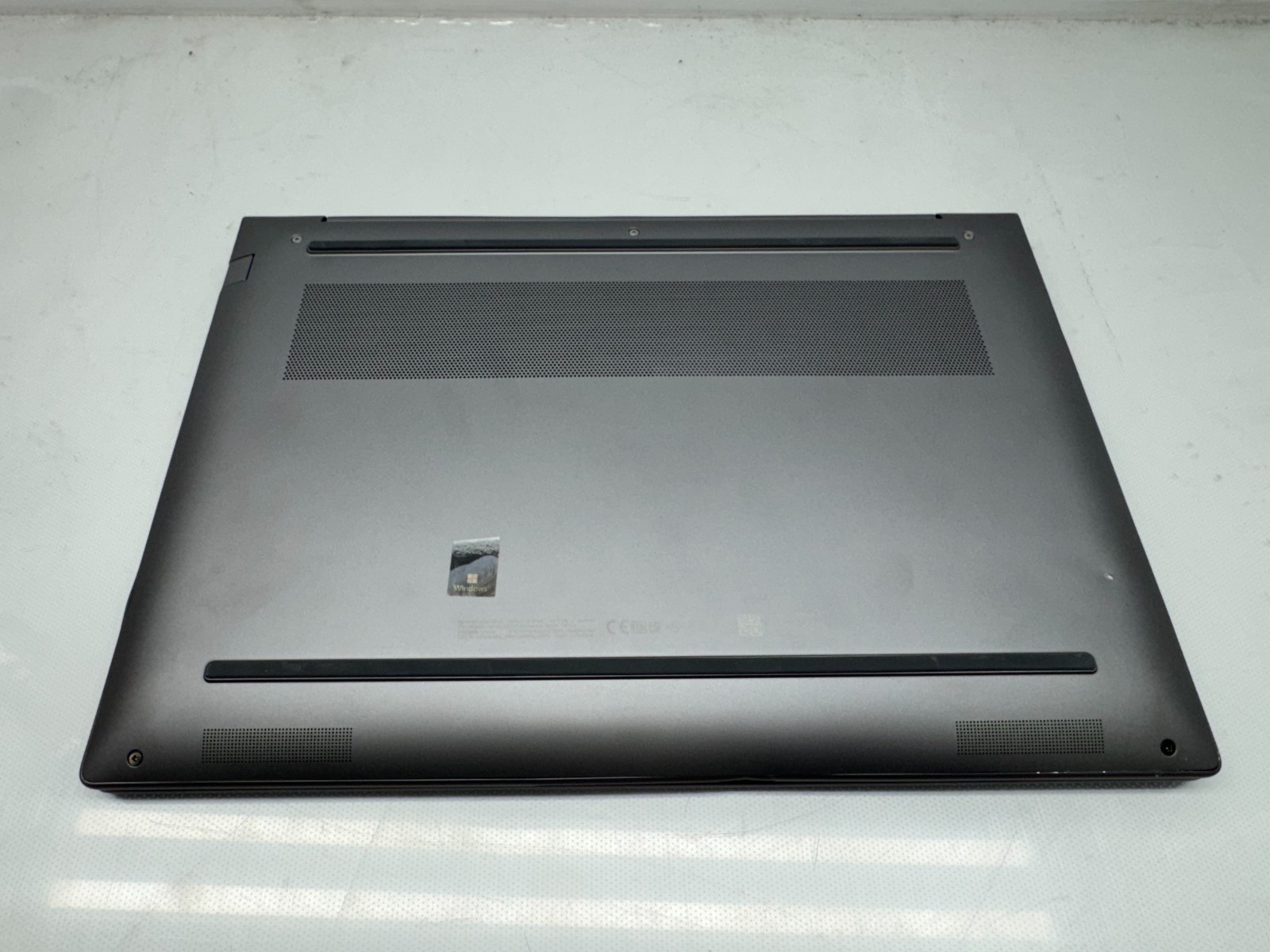 HP Zbook Power 16 G11 Ultra 7 155H@1.4GHz 16GB 256G RTX 1000 Win 11 W/AC*READ*