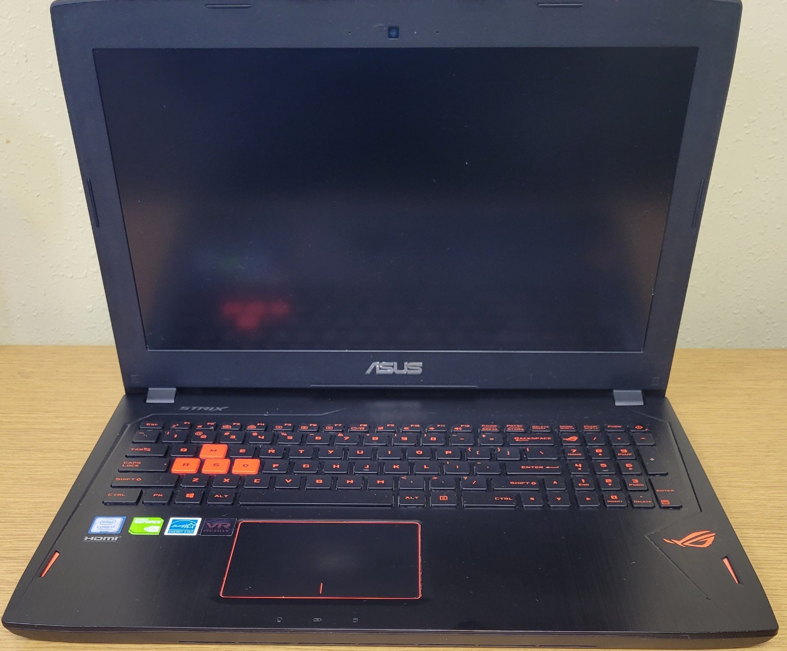 Asus Strix Gaming Laptop GL502VMK i7-7700HQ 2.80GHz 16GB Gtx 1060 No OS/SSD