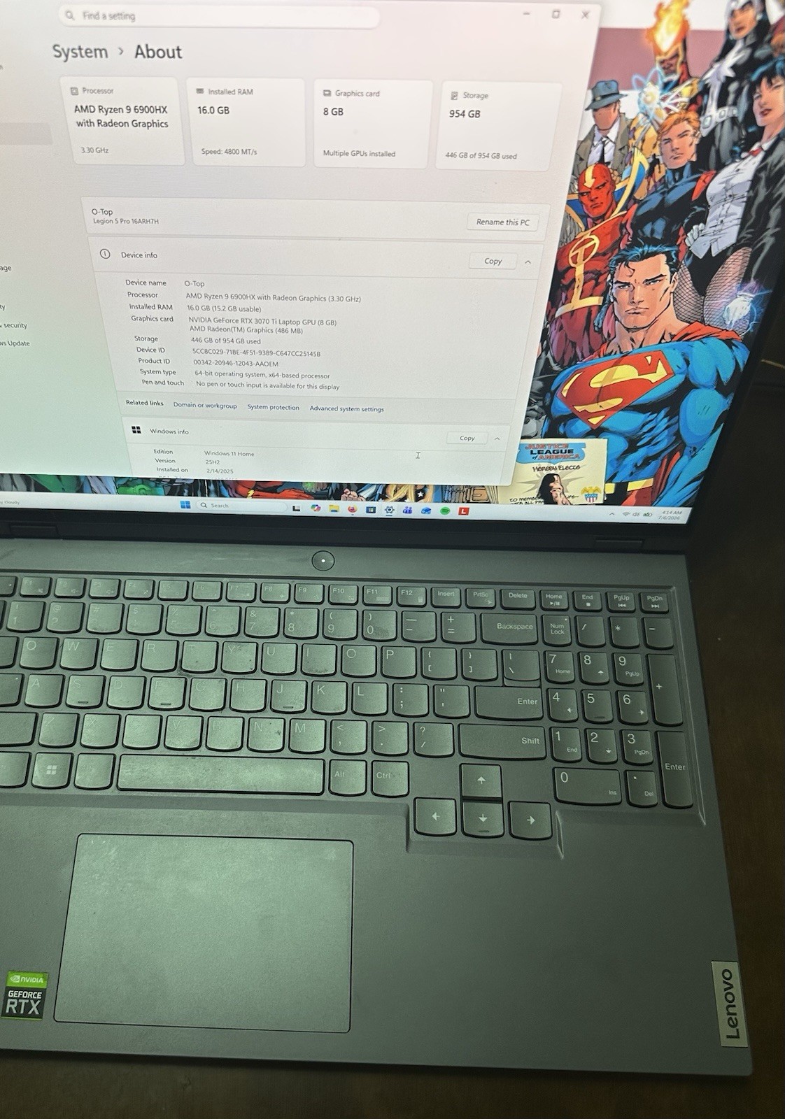 Lenovo LEGION 5 PRO, R9 6900HX, 16GB, 1TB, 3070 Ti Laptop QHD USED FACTORY RESET