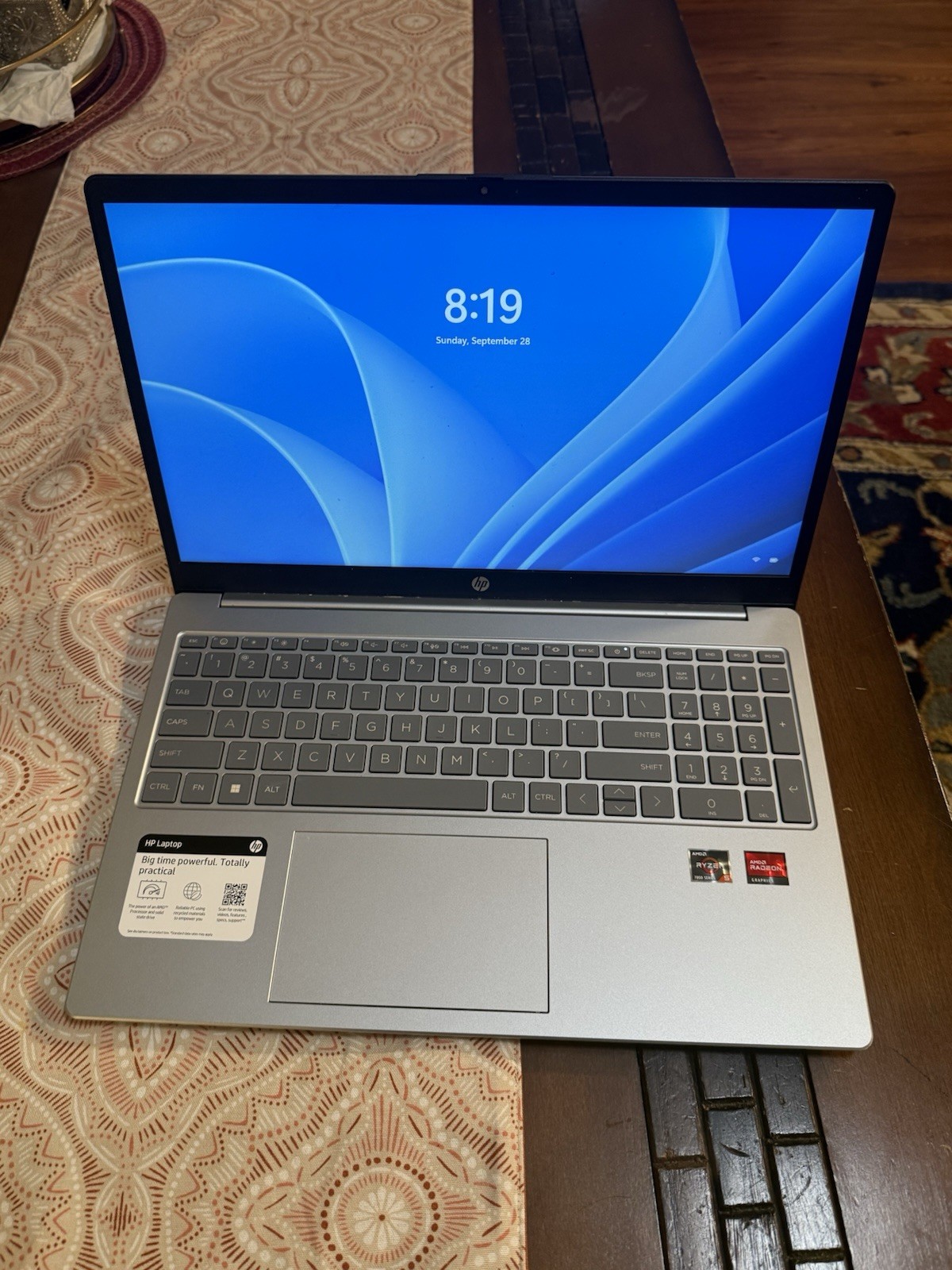 Silver HP Laptop 15, AMD Ryzen 5 7520U, 16GB DDR4 RAM, 256GB SSD, 15.6”, Win 11