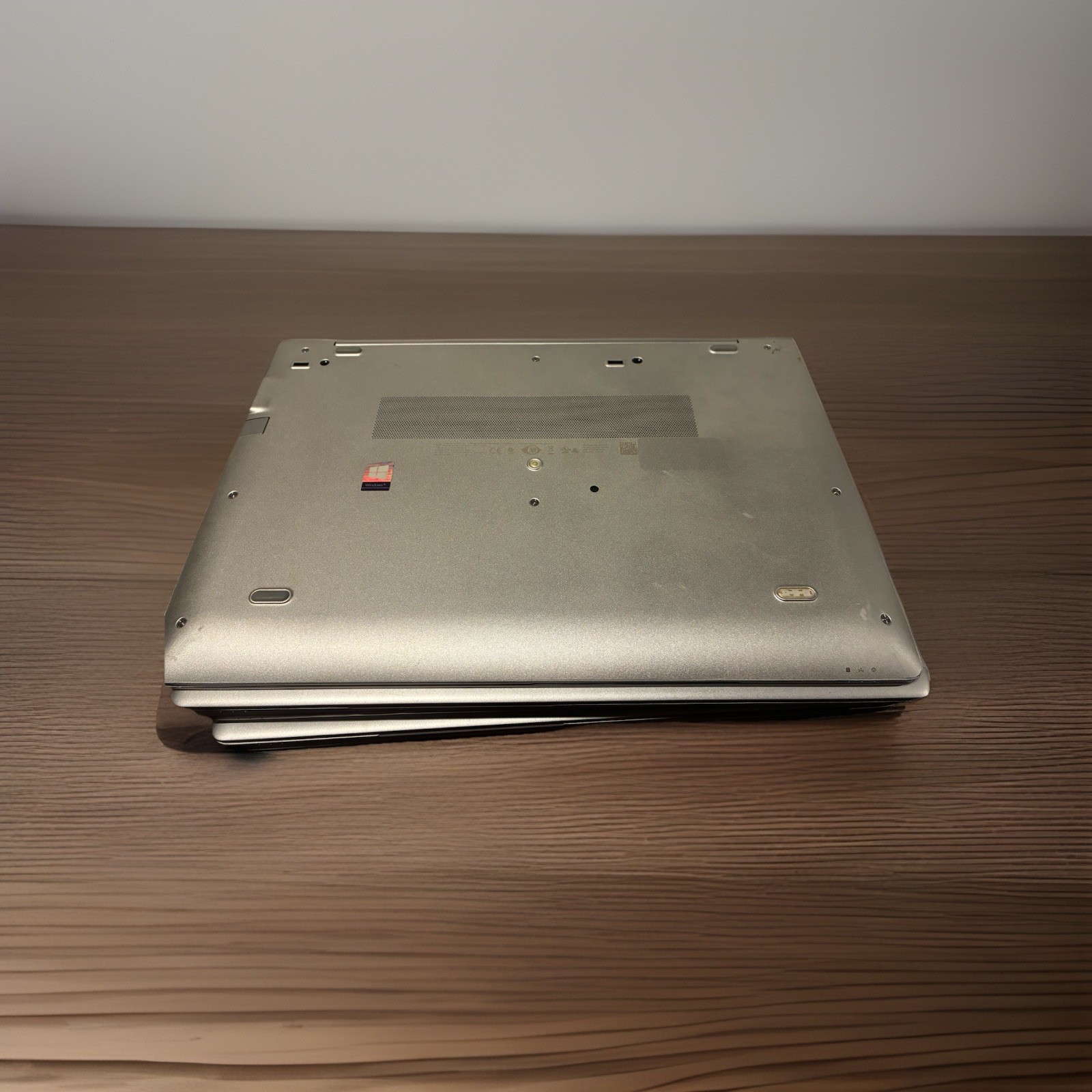 HP EliteBook 850 G6 – i5 – 16GB RAM – 256GB SSD – Win 11 Pro – Cosmetic Issues